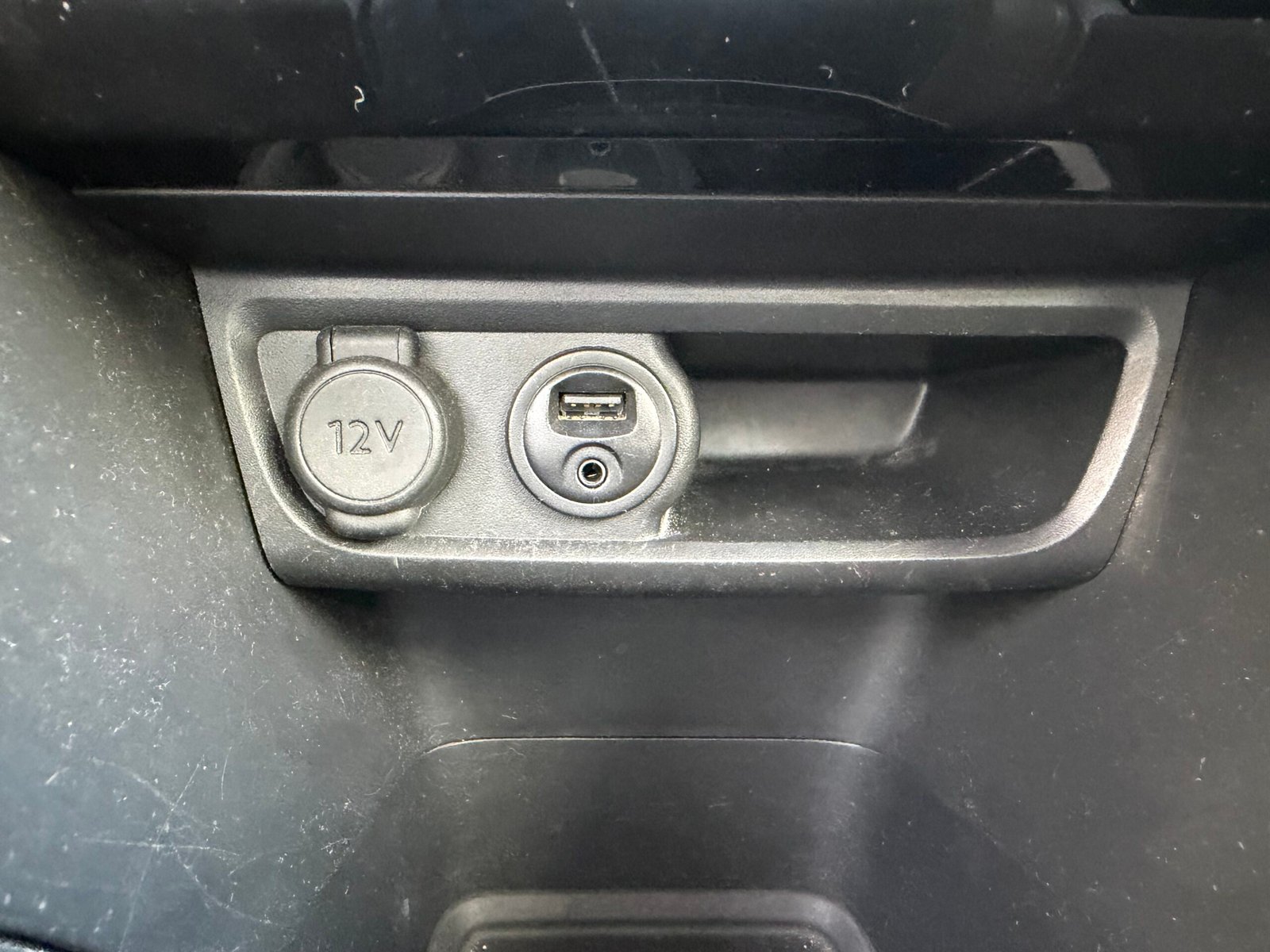 PEUGEOT 208 82ch