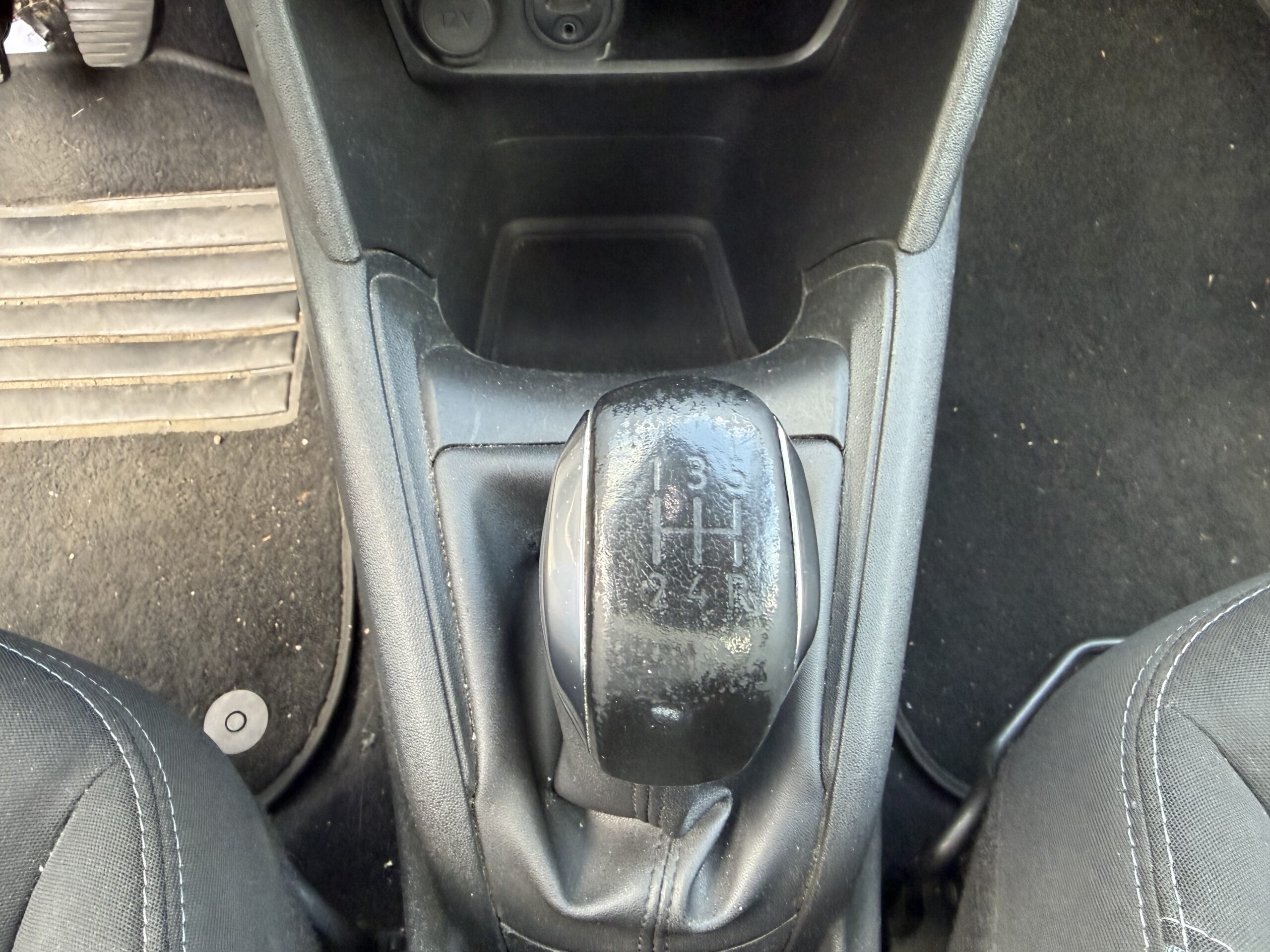 PEUGEOT 208 82ch