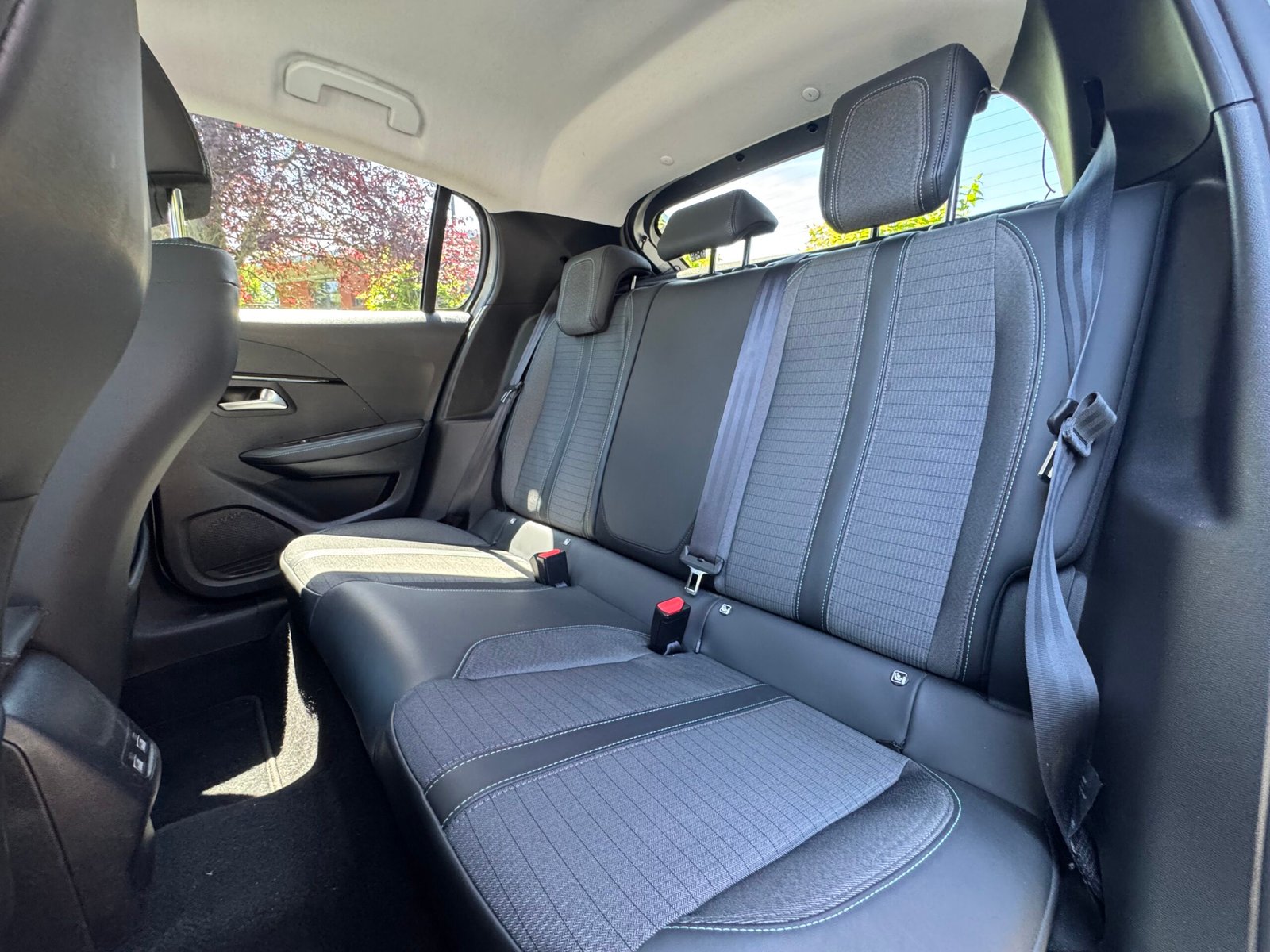 PEUGEOT 208 – II 5 Portes 1.2 PureTech 12V S&S 100 cv Allure