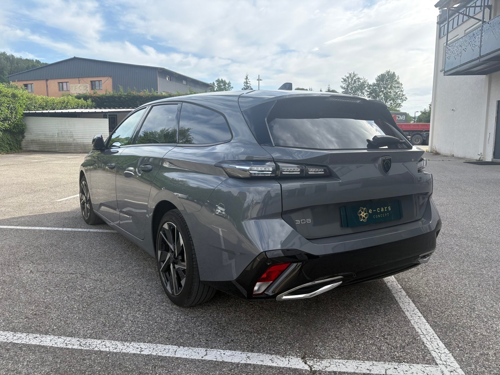Peugeot 308 III SW 1.5 BlueHDI 16V EAT8 S&S 130cv boîte auto