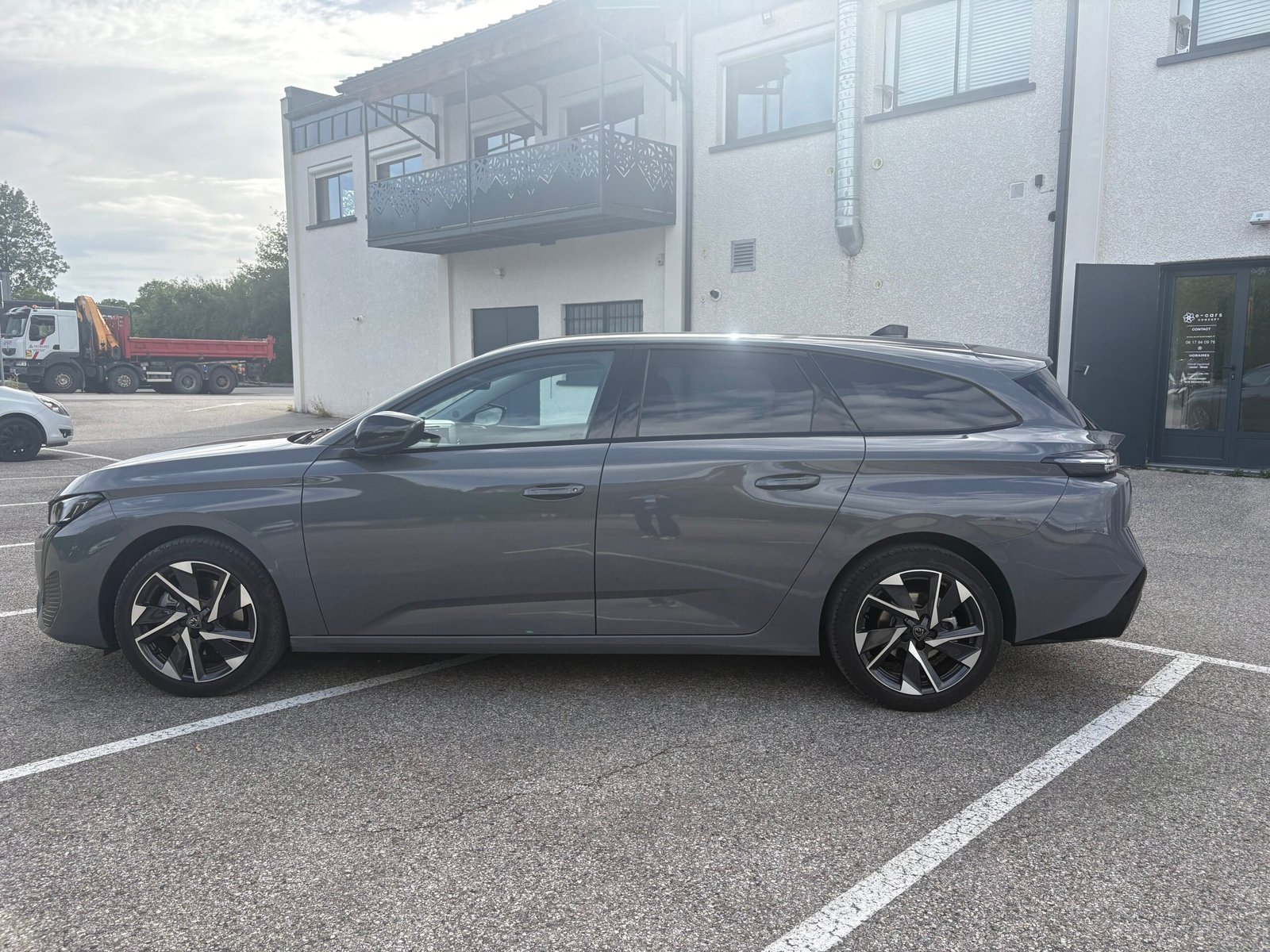 Peugeot 308 III SW 1.5 BlueHDI 16V EAT8 S&S 130cv boîte auto