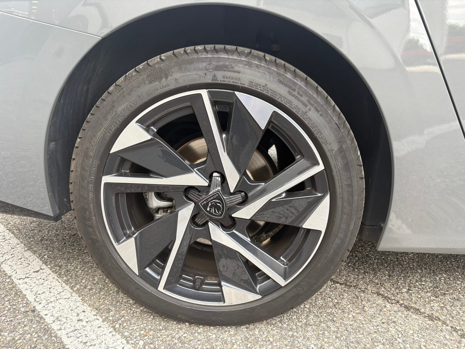 Peugeot 308 III SW 1.5 BlueHDI 16V EAT8 S&S 130cv boîte auto