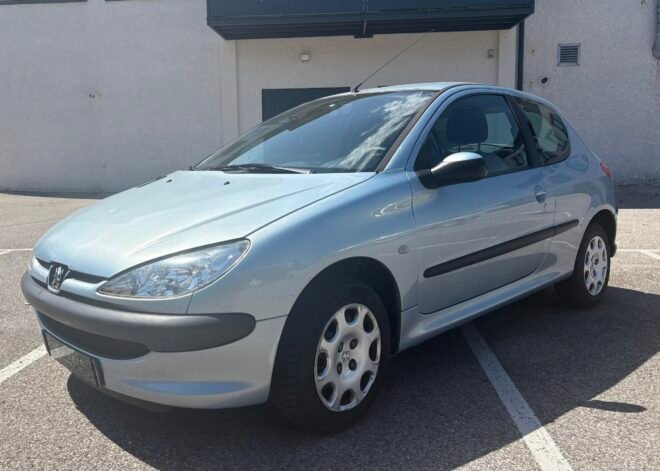 Peugeot 206 1.4 Trendy 4P