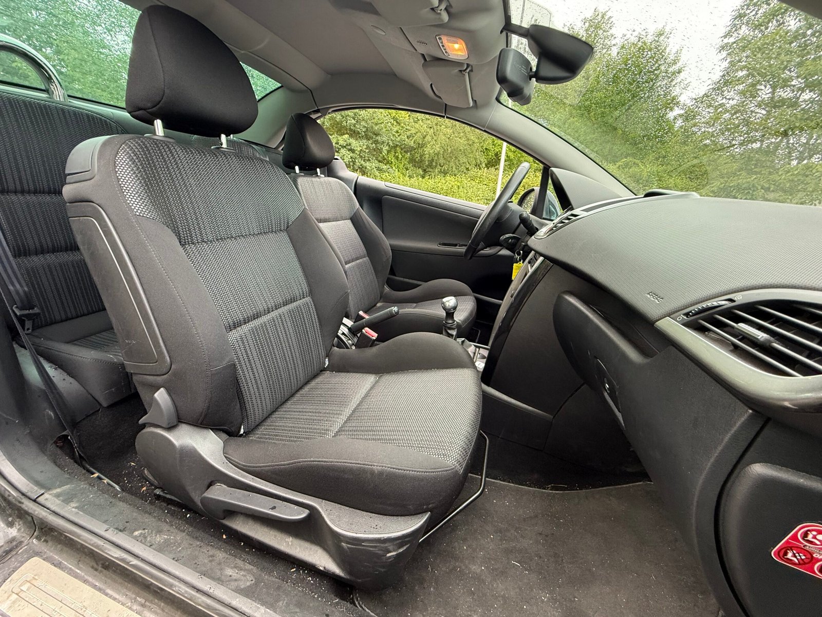 PEUGEOT 207 CC 1.6 16V 120 ch « Féline »