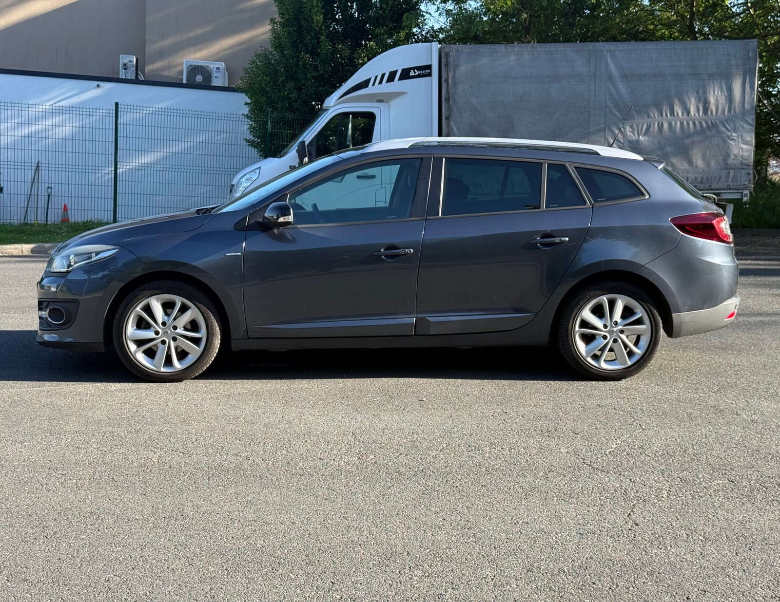 RENAULT Mégane Estate III (phase 3) 1.2 TCe 115 ch « Limited »