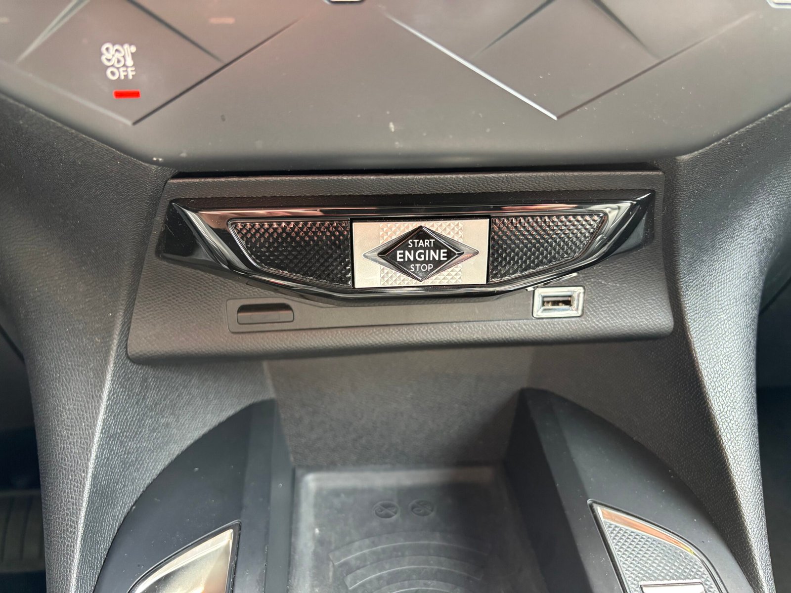 DS DS3 Crossback 1.2 THP 155 Perfomance line + Pack Opera