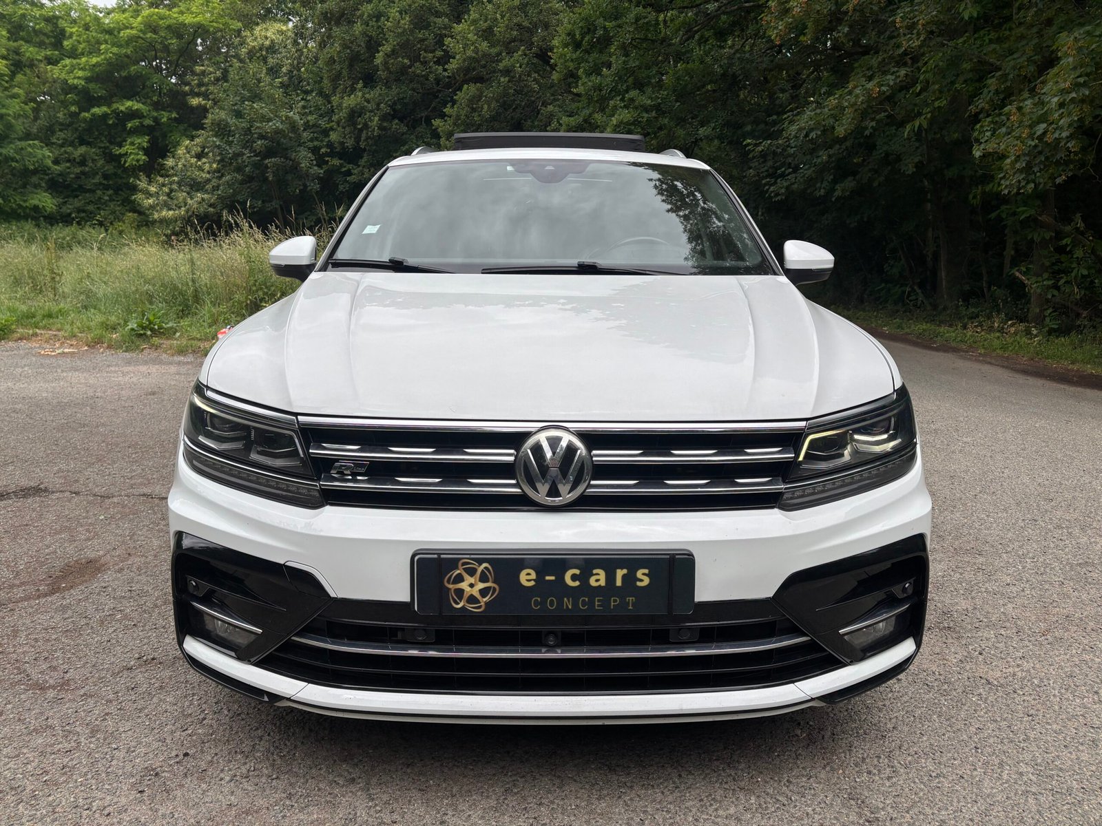 VOLKSWAGEN Tiguan 2.0 TDi 4Motion 240 R line