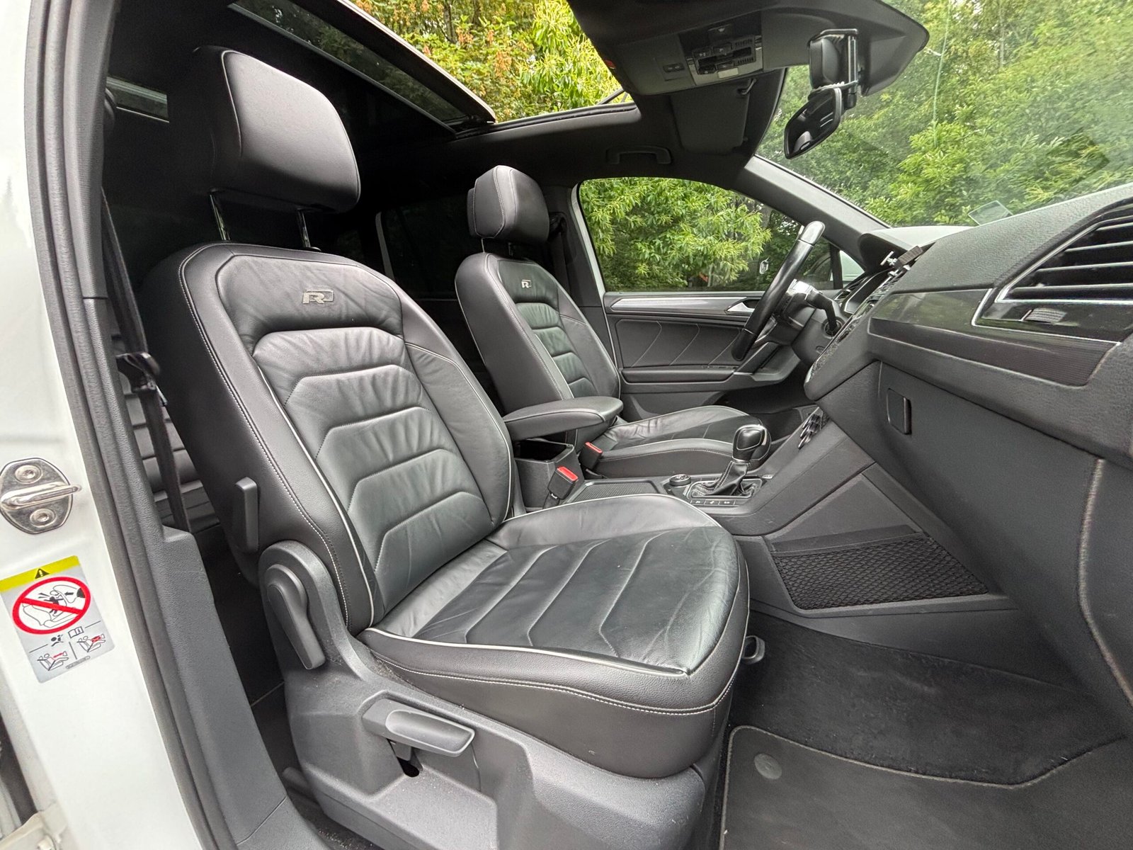 VOLKSWAGEN Tiguan 2.0 TDi 4Motion 240 R line