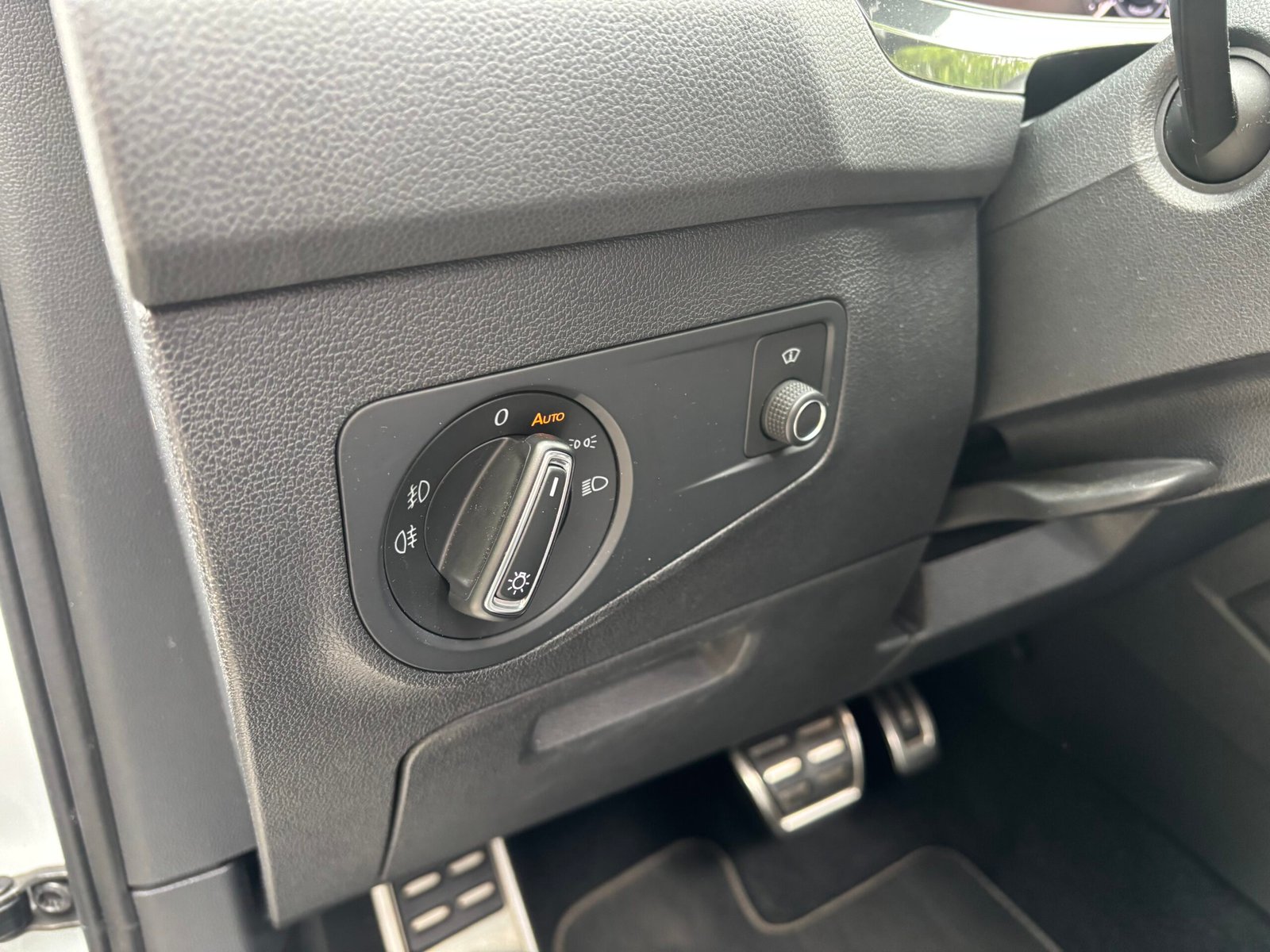 VOLKSWAGEN Tiguan 2.0 TDi 4Motion 240 R line