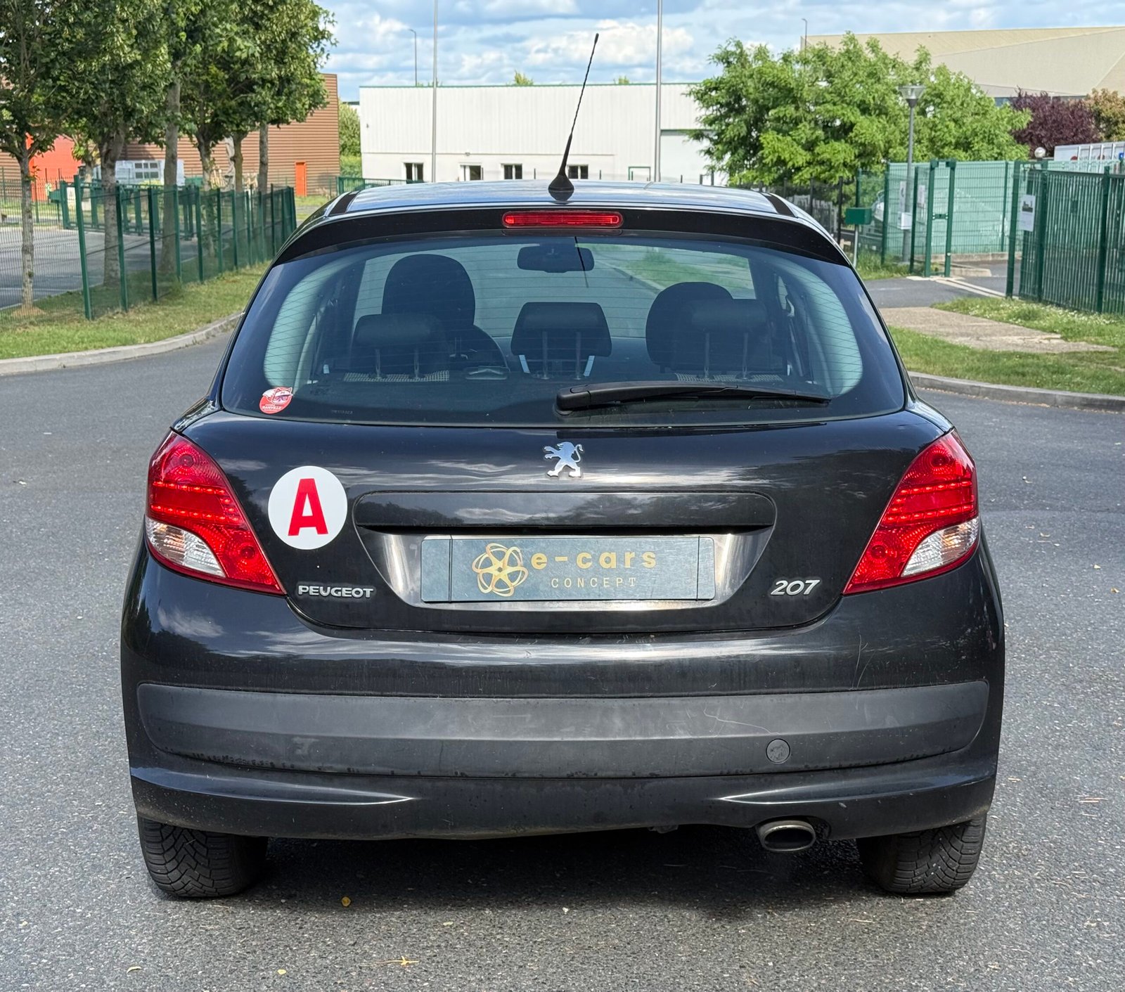 PEUGEOT 207 1.4 VTi 95 ch « Trendy »