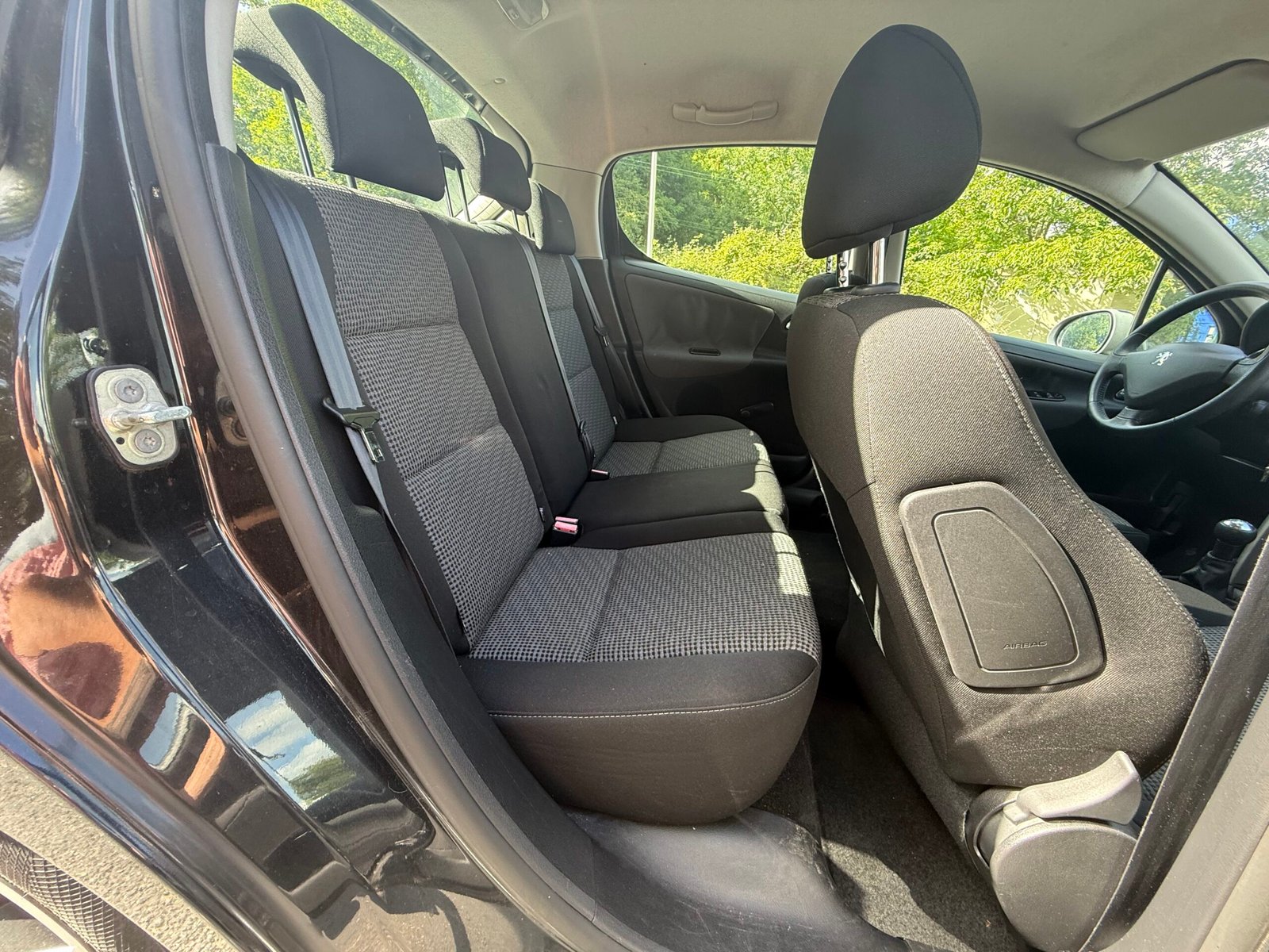 PEUGEOT 207 1.4 VTi 95 ch « Trendy »
