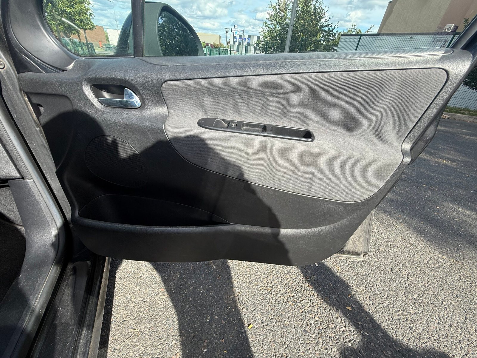 PEUGEOT 207 1.4 VTi 95 ch « Trendy »