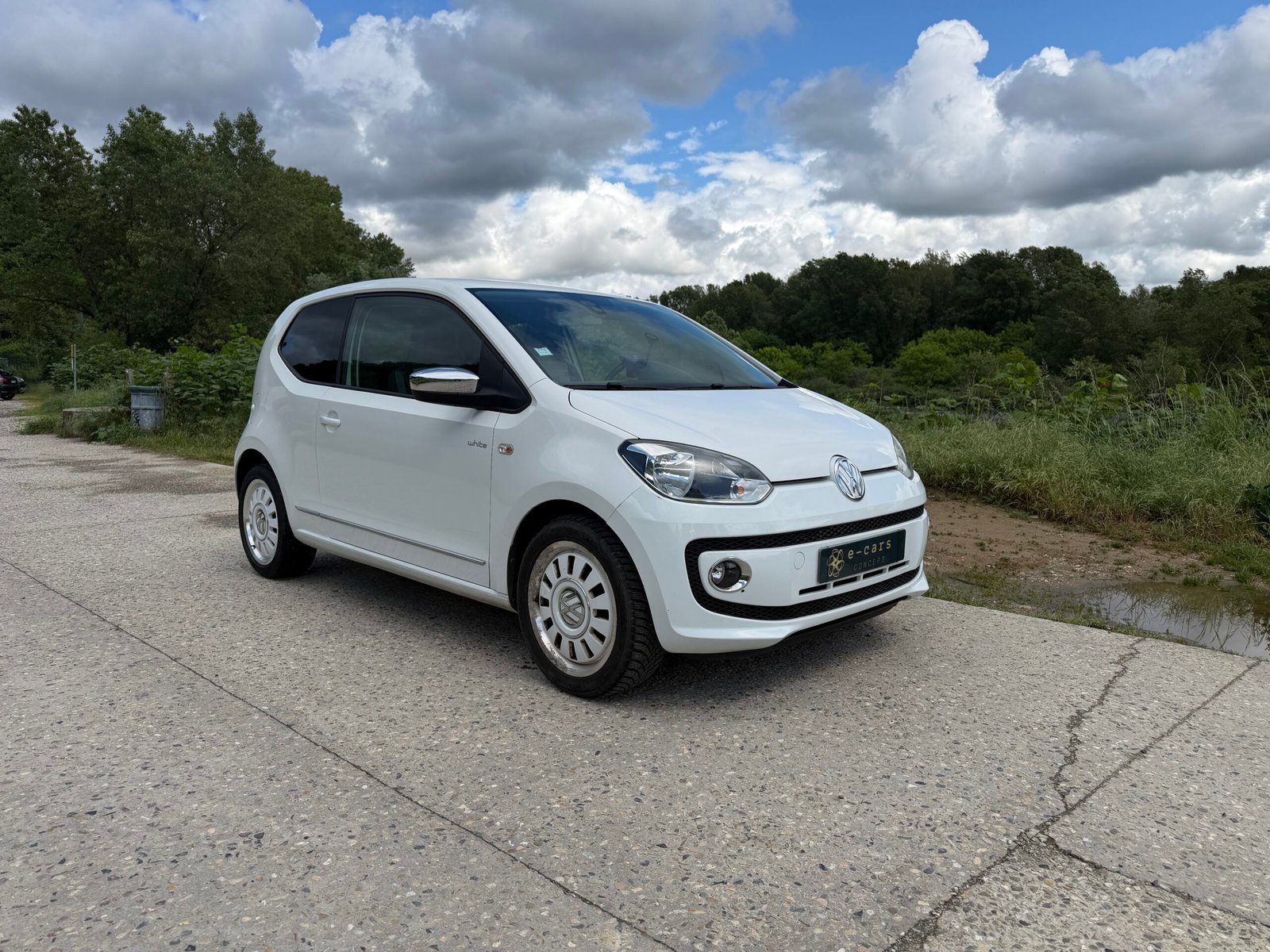 Volkswagen Up 1,0i 75ch White up! édition