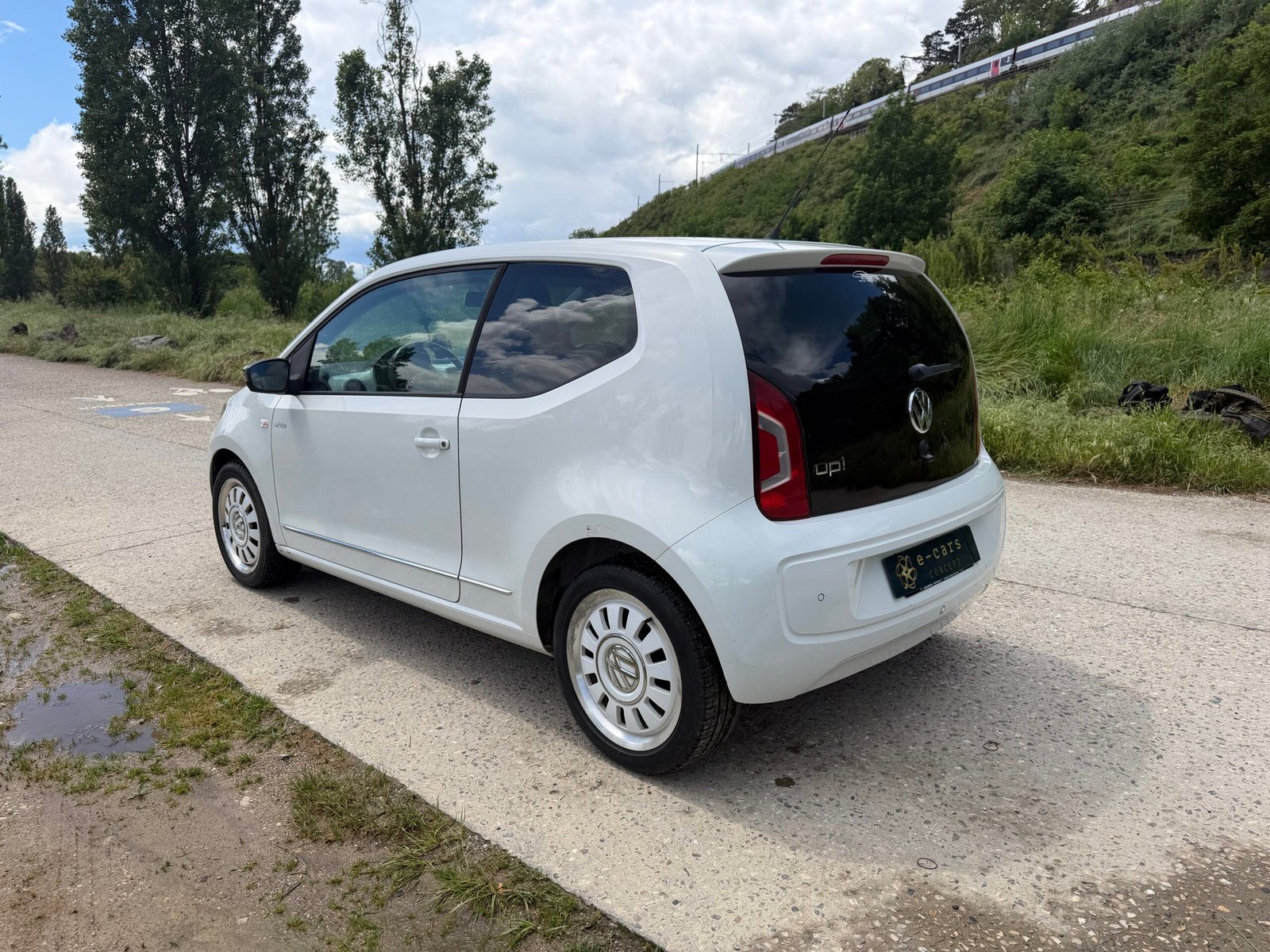 Volkswagen Up 1,0i 75ch White up! édition