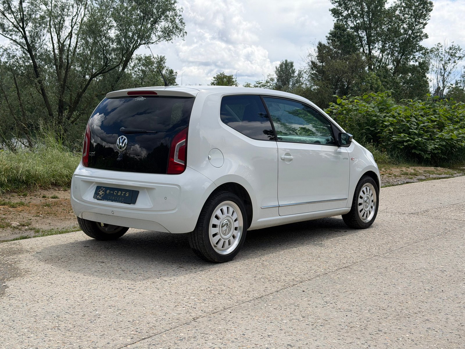Volkswagen Up 1,0i 75ch White up! édition