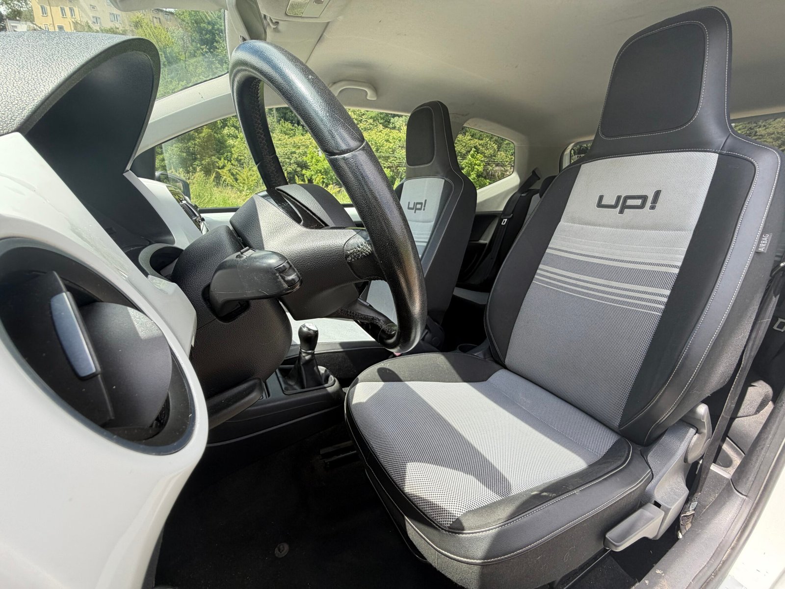 Volkswagen Up 1,0i 75ch White up! édition