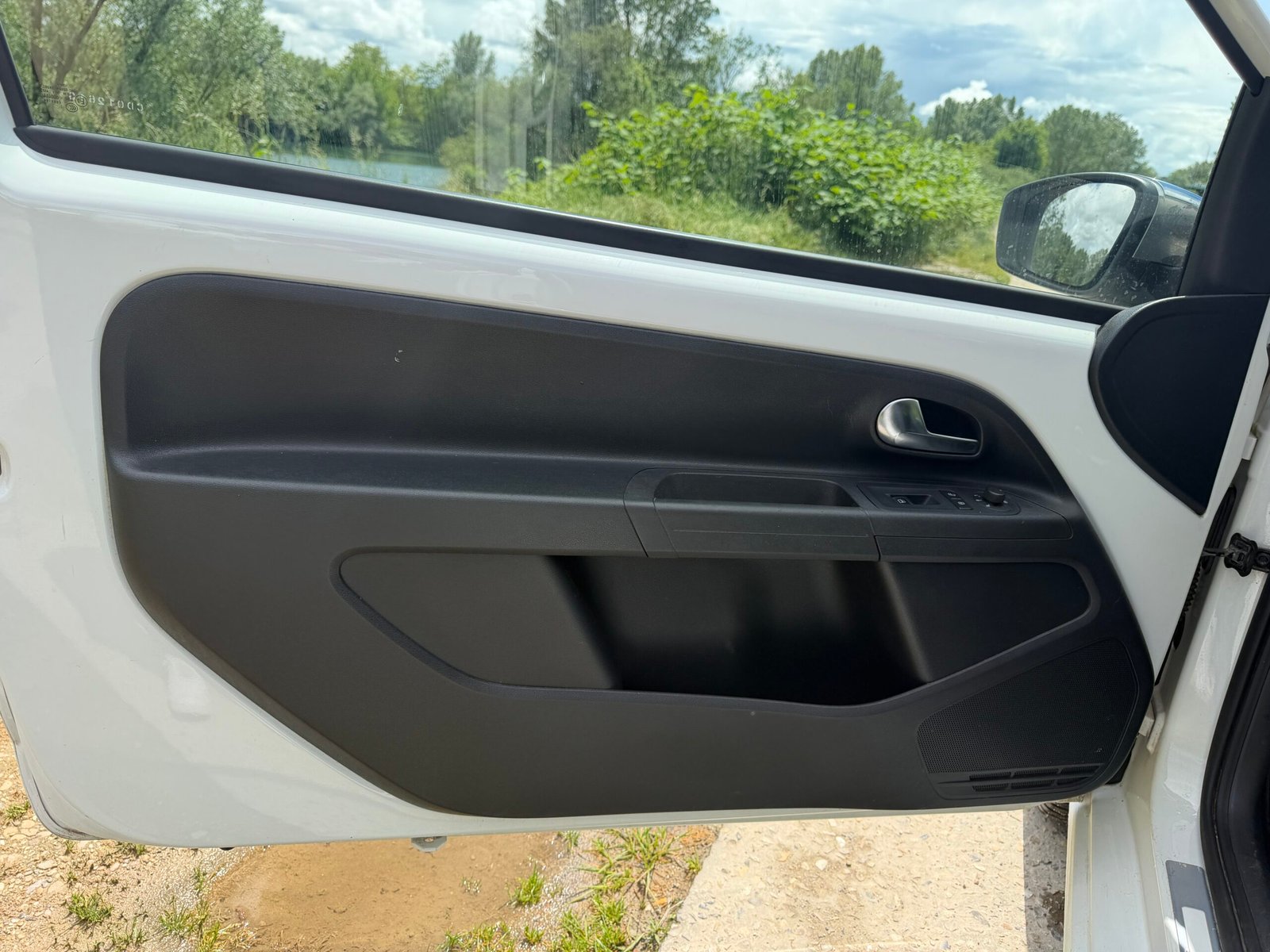 Volkswagen Up 1,0i 75ch White up! édition