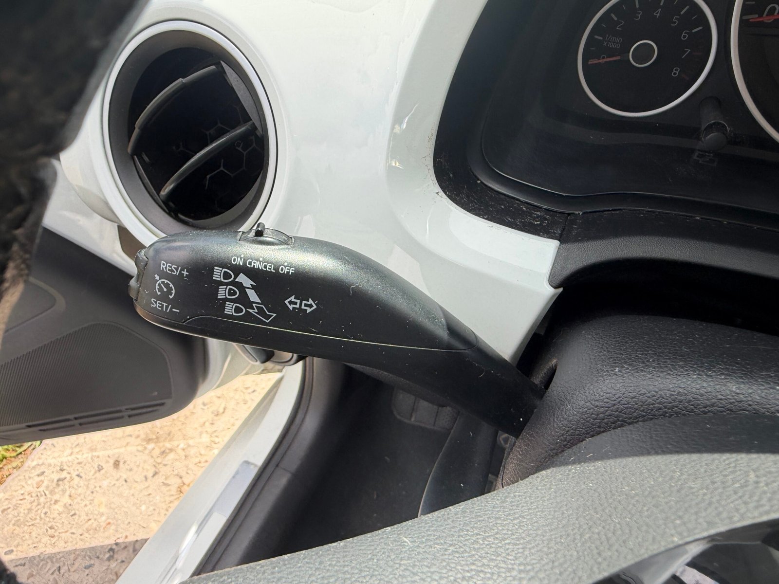 Volkswagen Up 1,0i 75ch White up! édition
