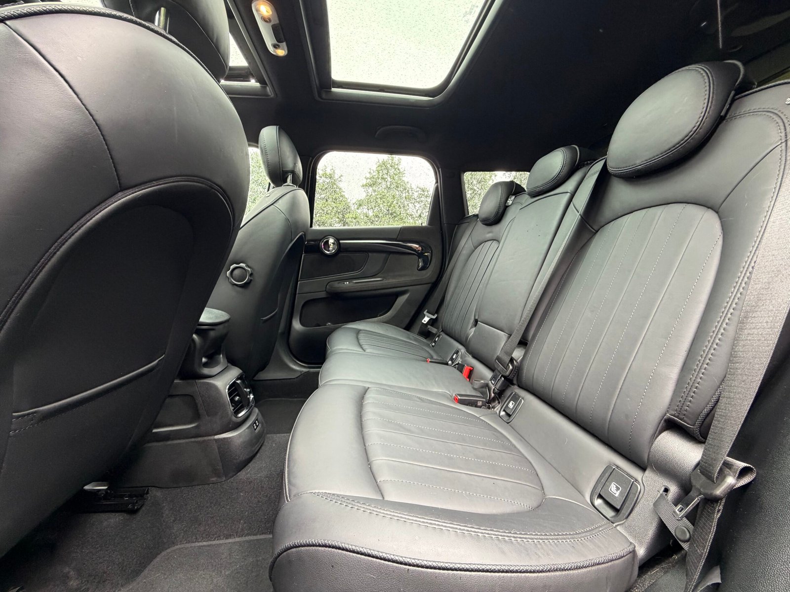 MINI Countryman LCI Cooper 1.5 i 12V DCT7 136 cv Boîte auto Spécial Edition