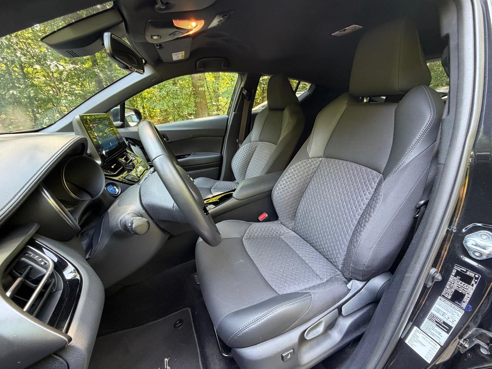 TOYOTA C-HR Phase 2 2.0 VVT-i 184 HSD Hybrid CVT 153