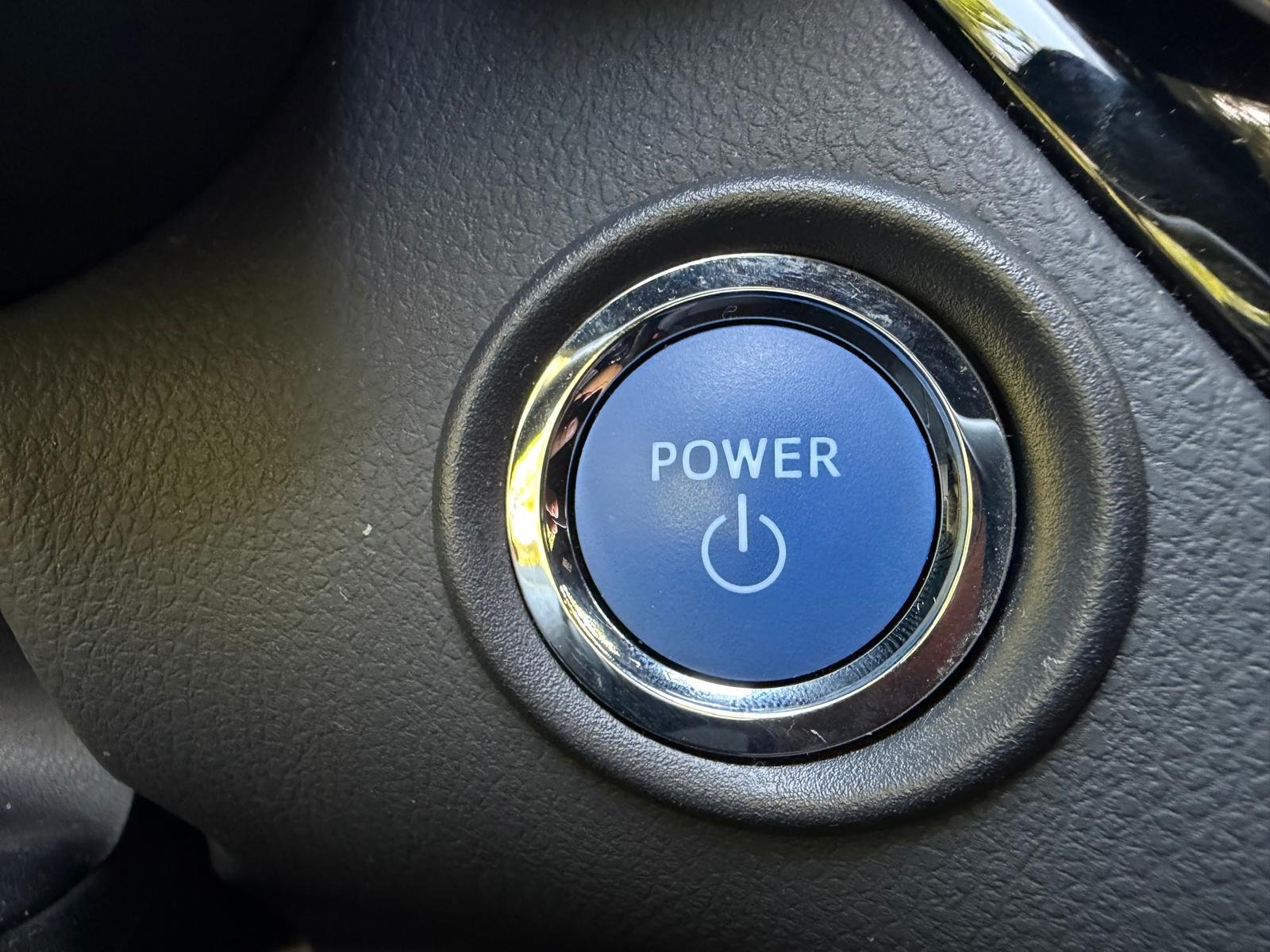 TOYOTA C-HR Phase 2 2.0 VVT-i 184 HSD Hybrid CVT 153