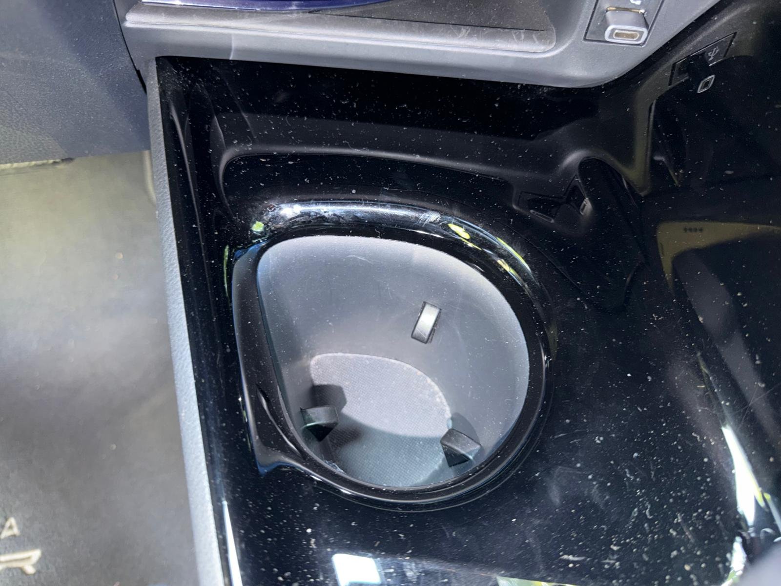 TOYOTA C-HR Phase 2 2.0 VVT-i 184 HSD Hybrid CVT 153