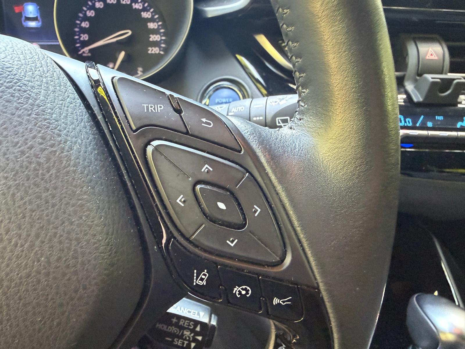 TOYOTA C-HR Phase 2 2.0 VVT-i 184 HSD Hybrid CVT 153