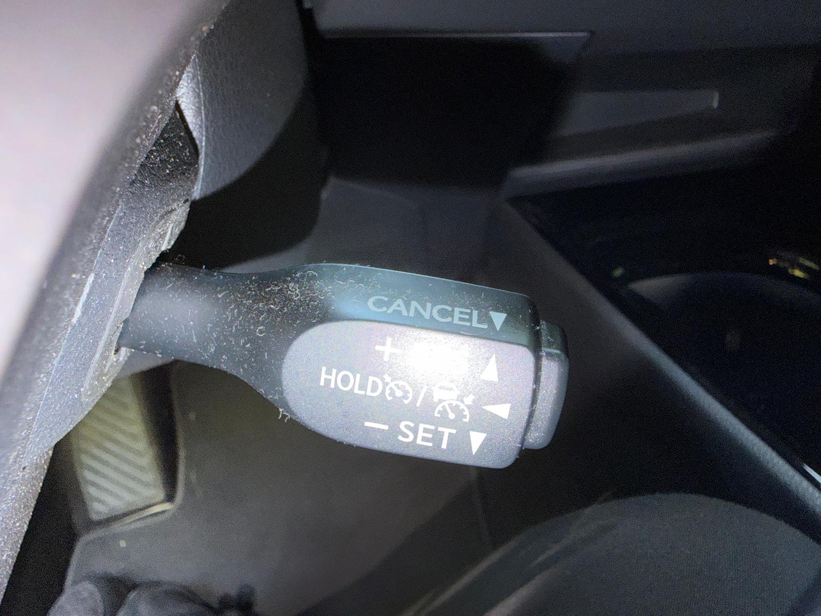 TOYOTA C-HR Phase 2 2.0 VVT-i 184 HSD Hybrid CVT 153