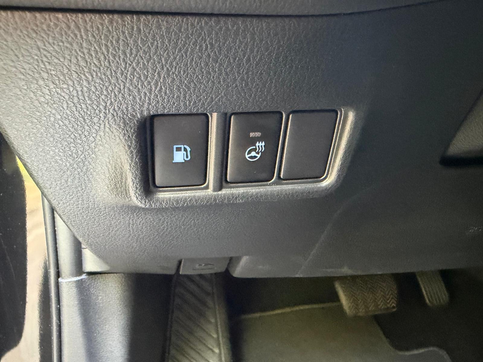 TOYOTA C-HR Phase 2 2.0 VVT-i 184 HSD Hybrid CVT 153