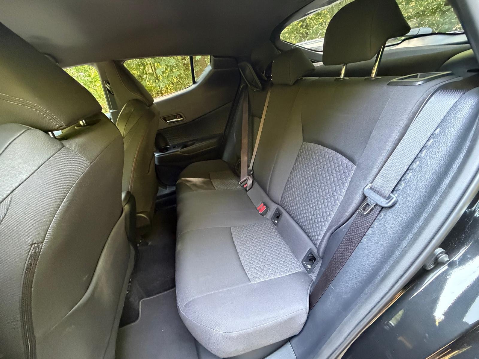 TOYOTA C-HR Phase 2 2.0 VVT-i 184 HSD Hybrid CVT 153