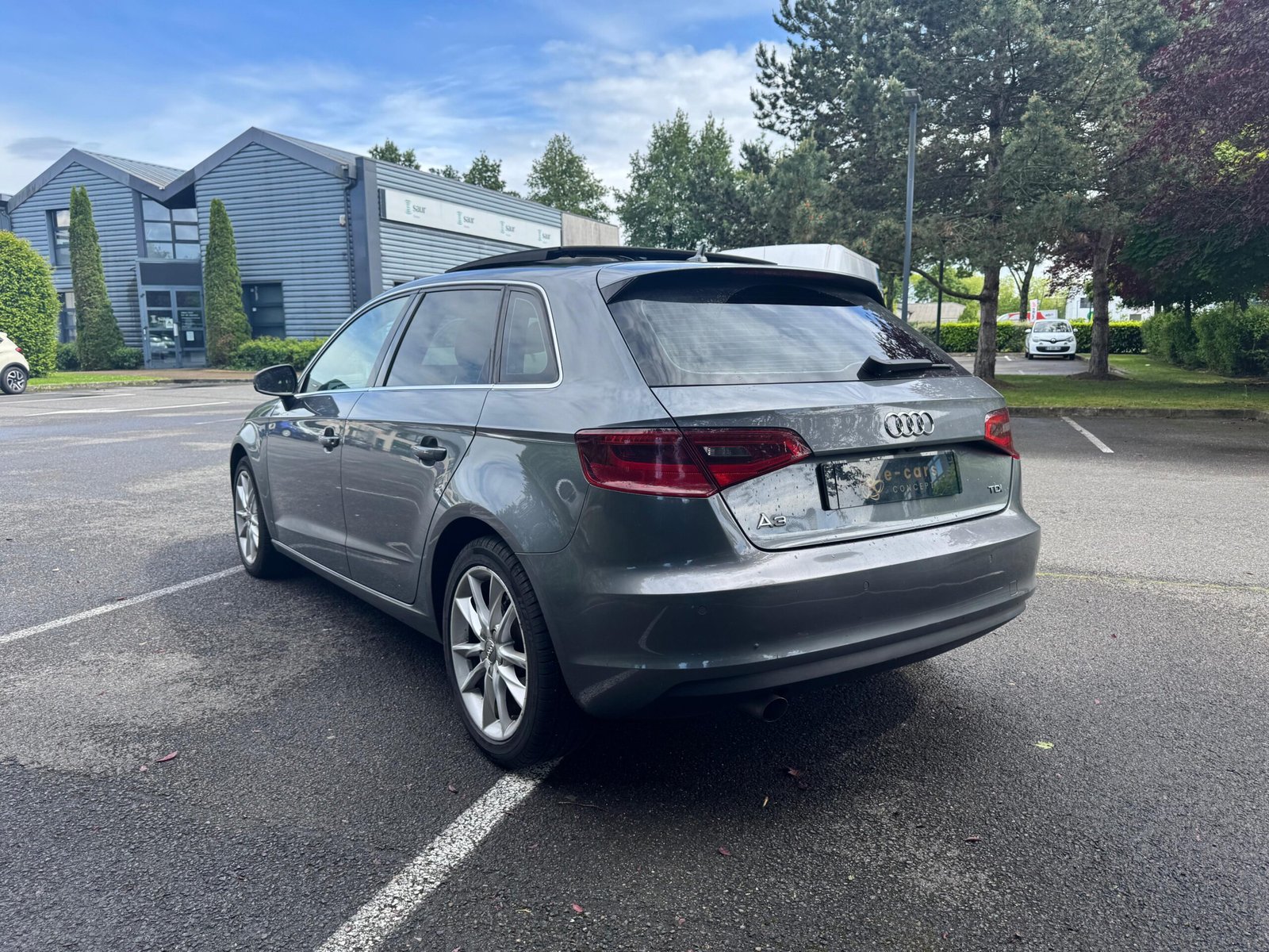 AUDI A3 Série 3 Sportback 1.6 TDi 105ch
