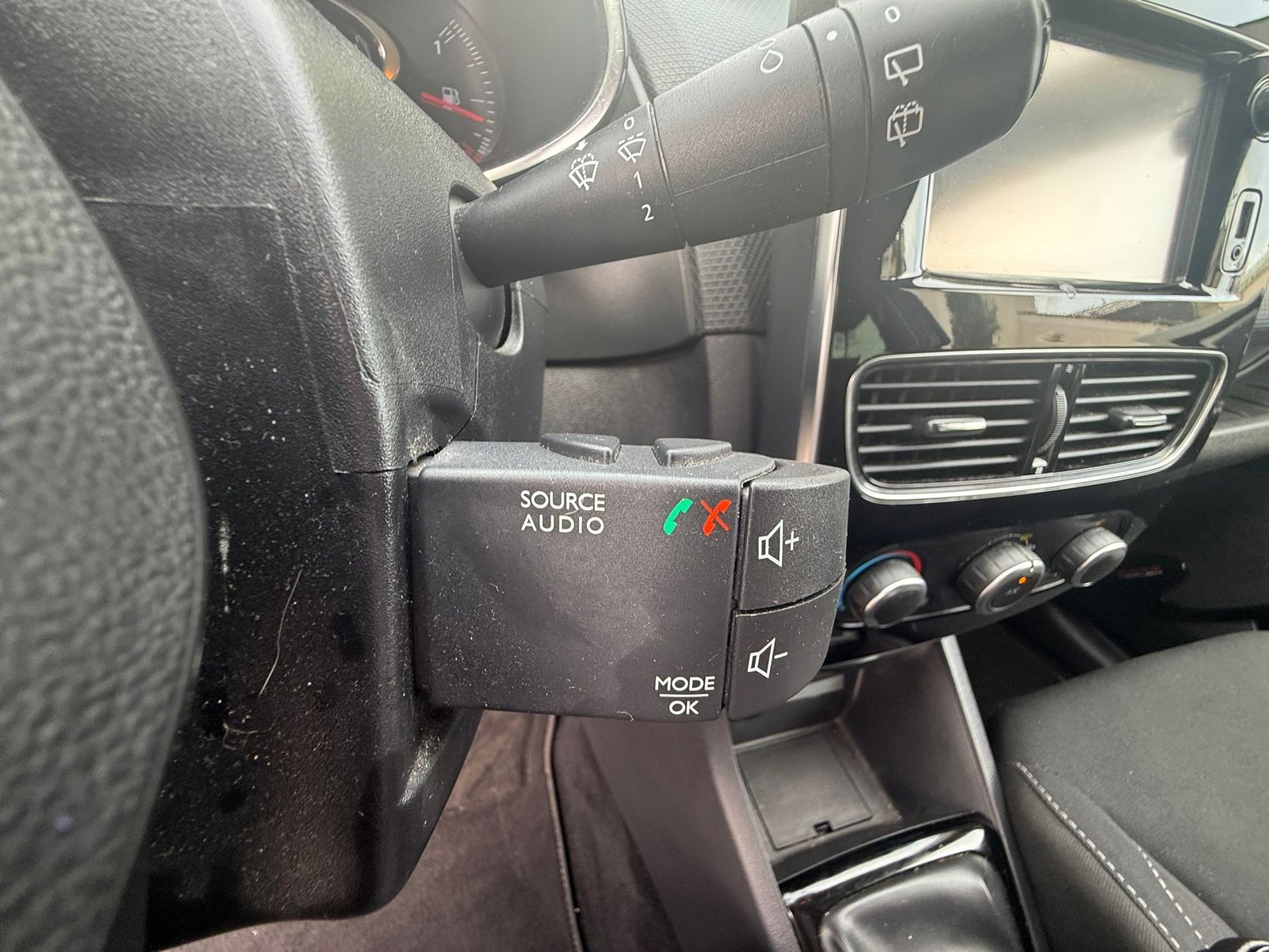 RENAULT Clio 4 75ch Limited