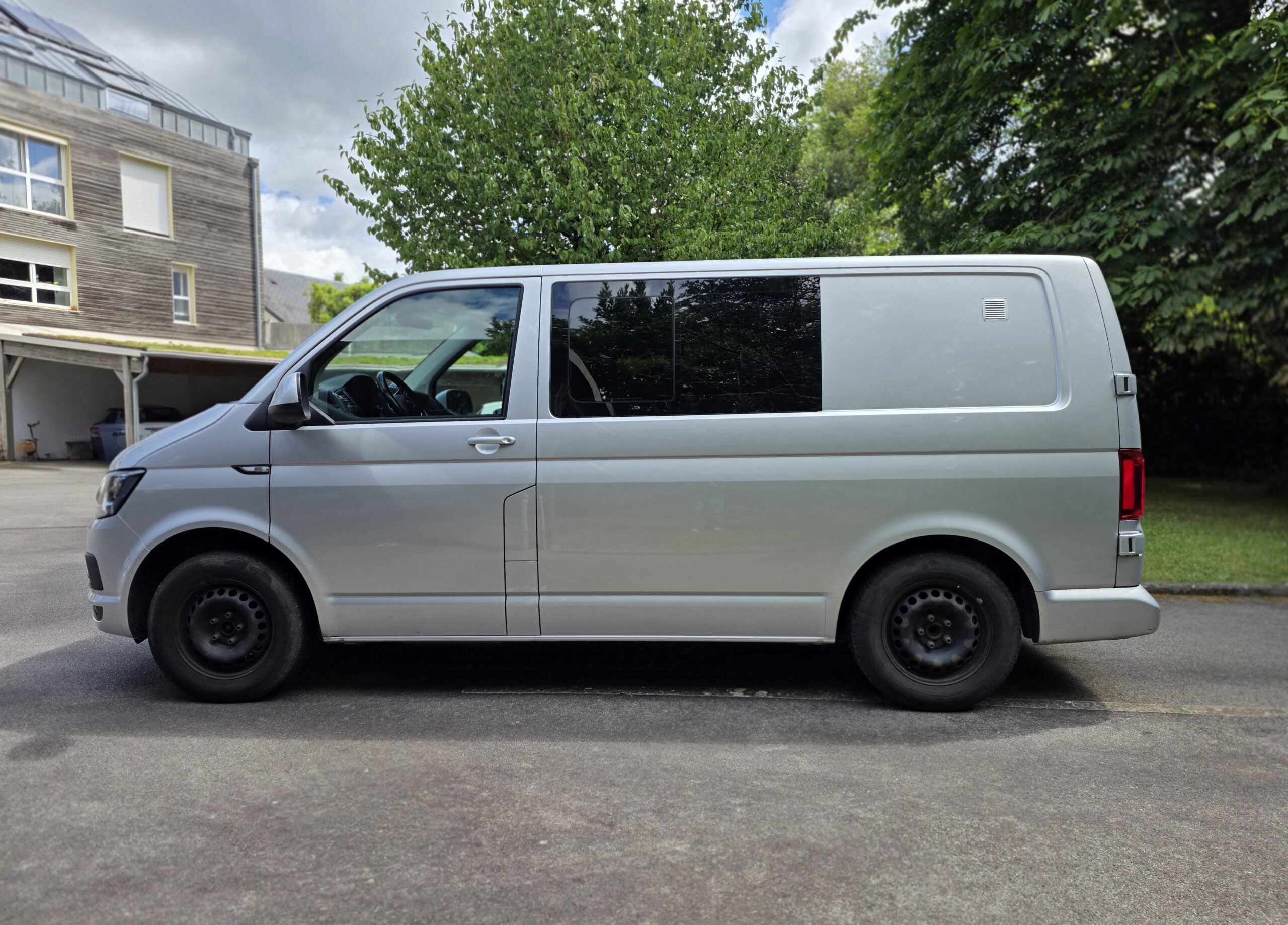 VOLKSWAGEN TRANSPORTER PRO CAB Aménagé – 2.0 TDi 140ch DSG7 BUSINESS LINE