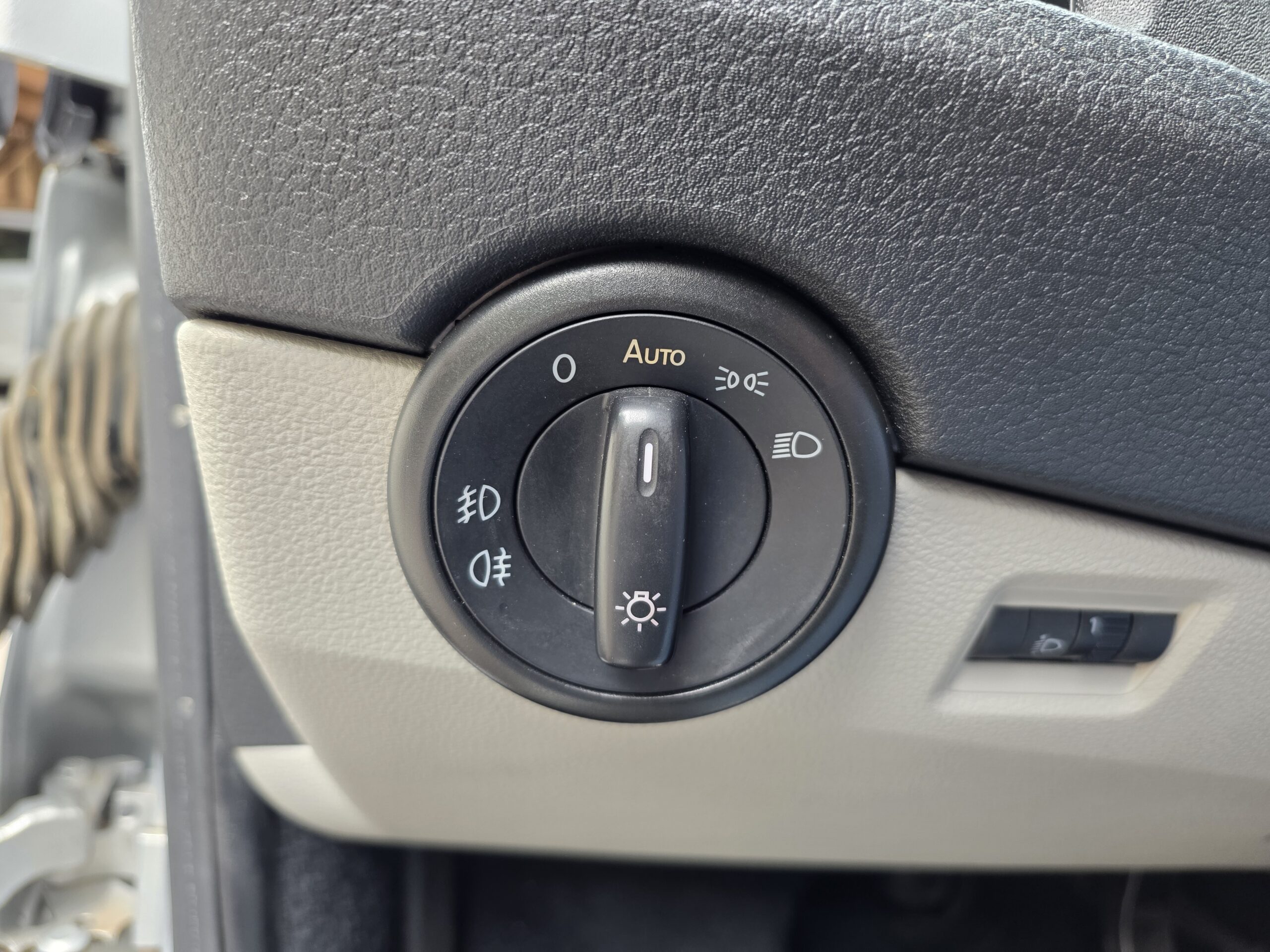 VOLKSWAGEN TRANSPORTER PRO CAB Aménagé – 2.0 TDi 140ch DSG7 BUSINESS LINE