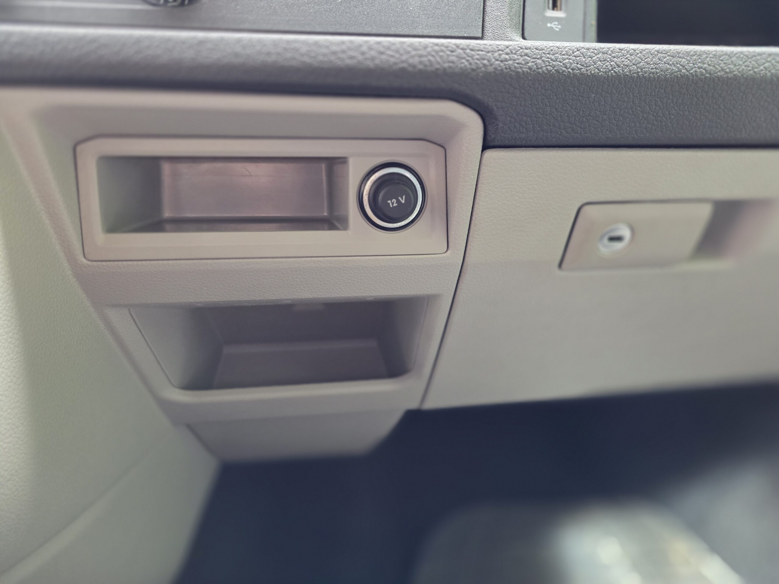 VOLKSWAGEN TRANSPORTER PRO CAB Aménagé – 2.0 TDi 140ch DSG7 BUSINESS LINE