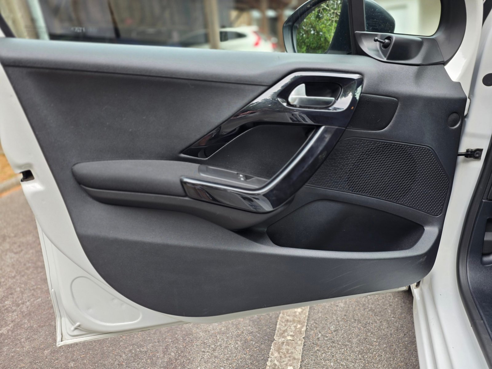PEUGEOT 208 – 1.0 PureTech 68ch BVM5
