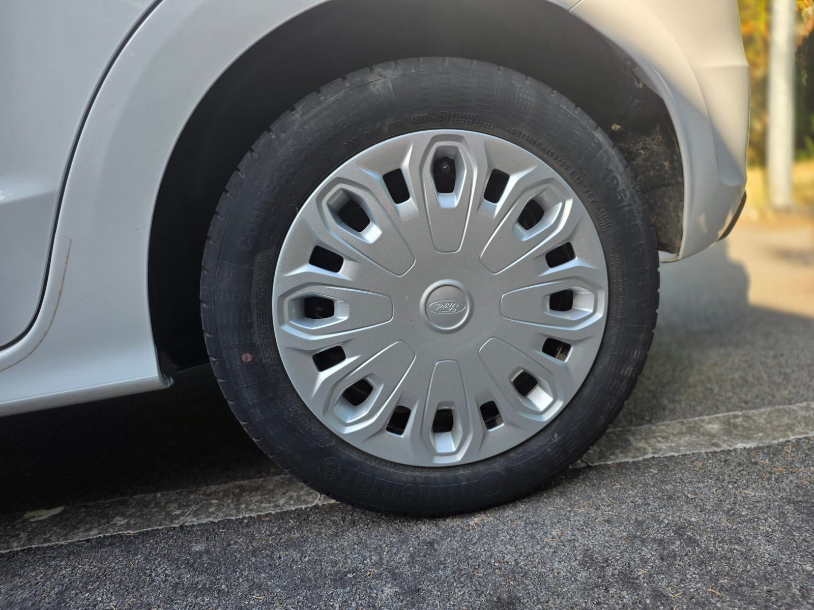 FORD KA+ – 1.2 Ti-VCT 70ch BVM5 Finition ESSENTIAL