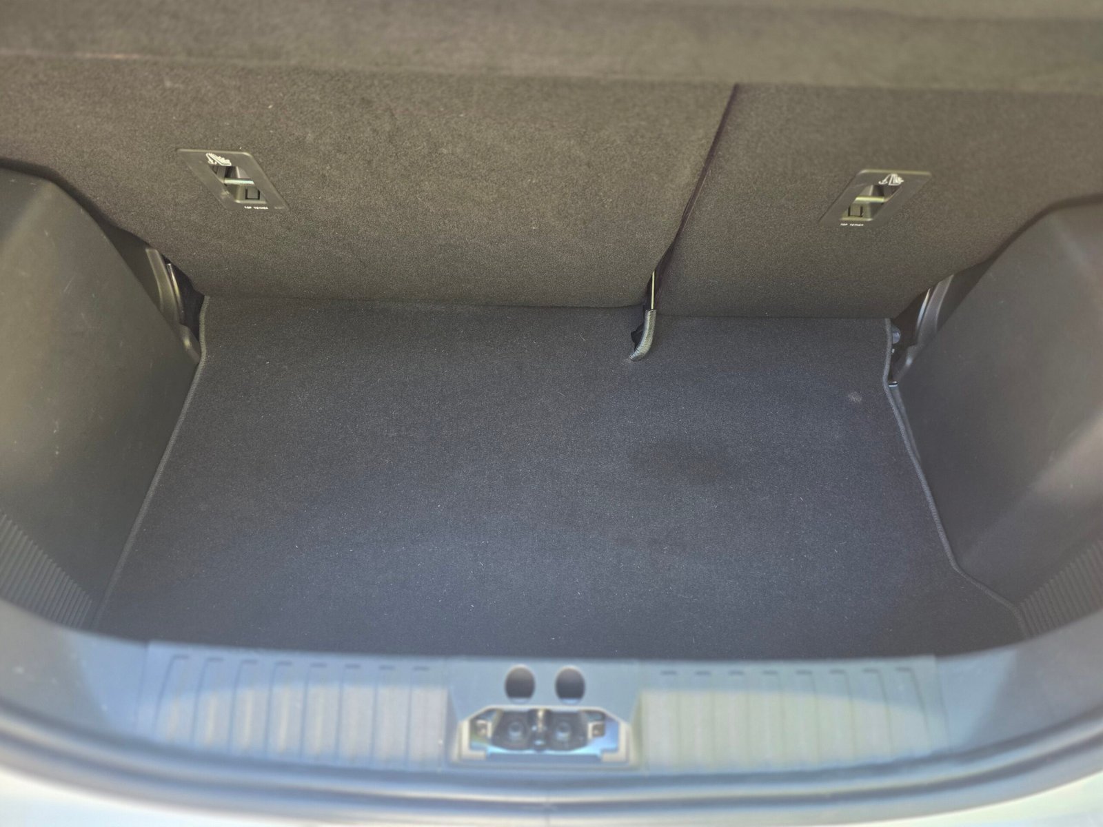 FORD KA+ – 1.2 Ti-VCT 70ch BVM5 Finition ESSENTIAL