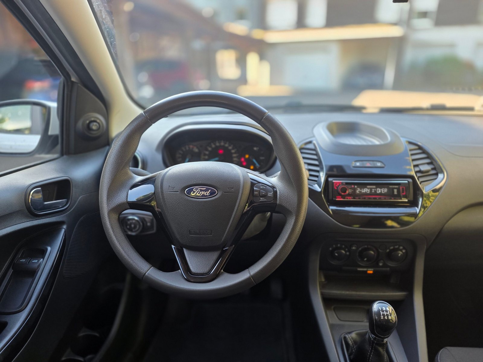 FORD KA+ – 1.2 Ti-VCT 70ch BVM5 Finition ESSENTIAL