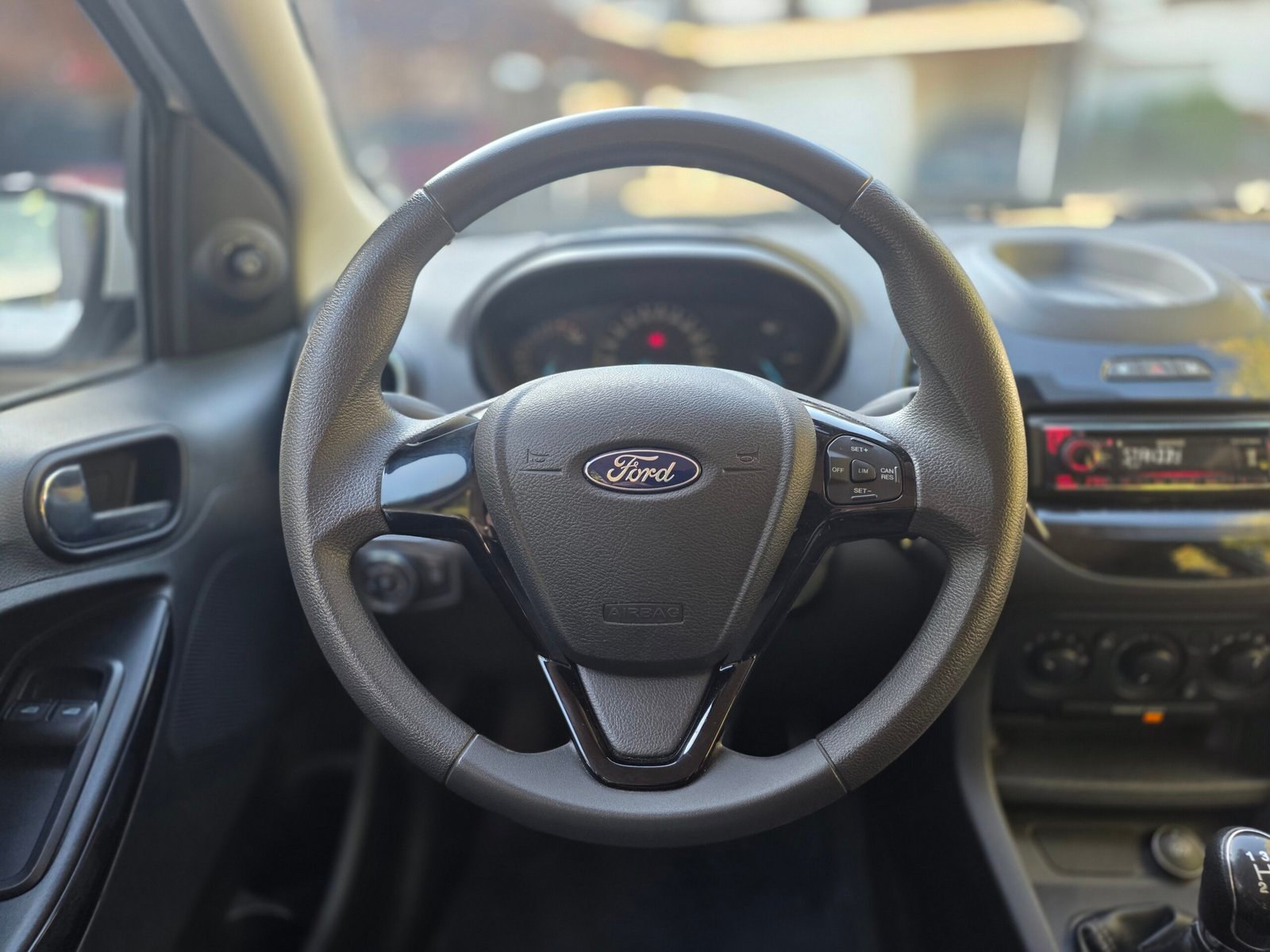 FORD KA+ – 1.2 Ti-VCT 70ch BVM5 Finition ESSENTIAL