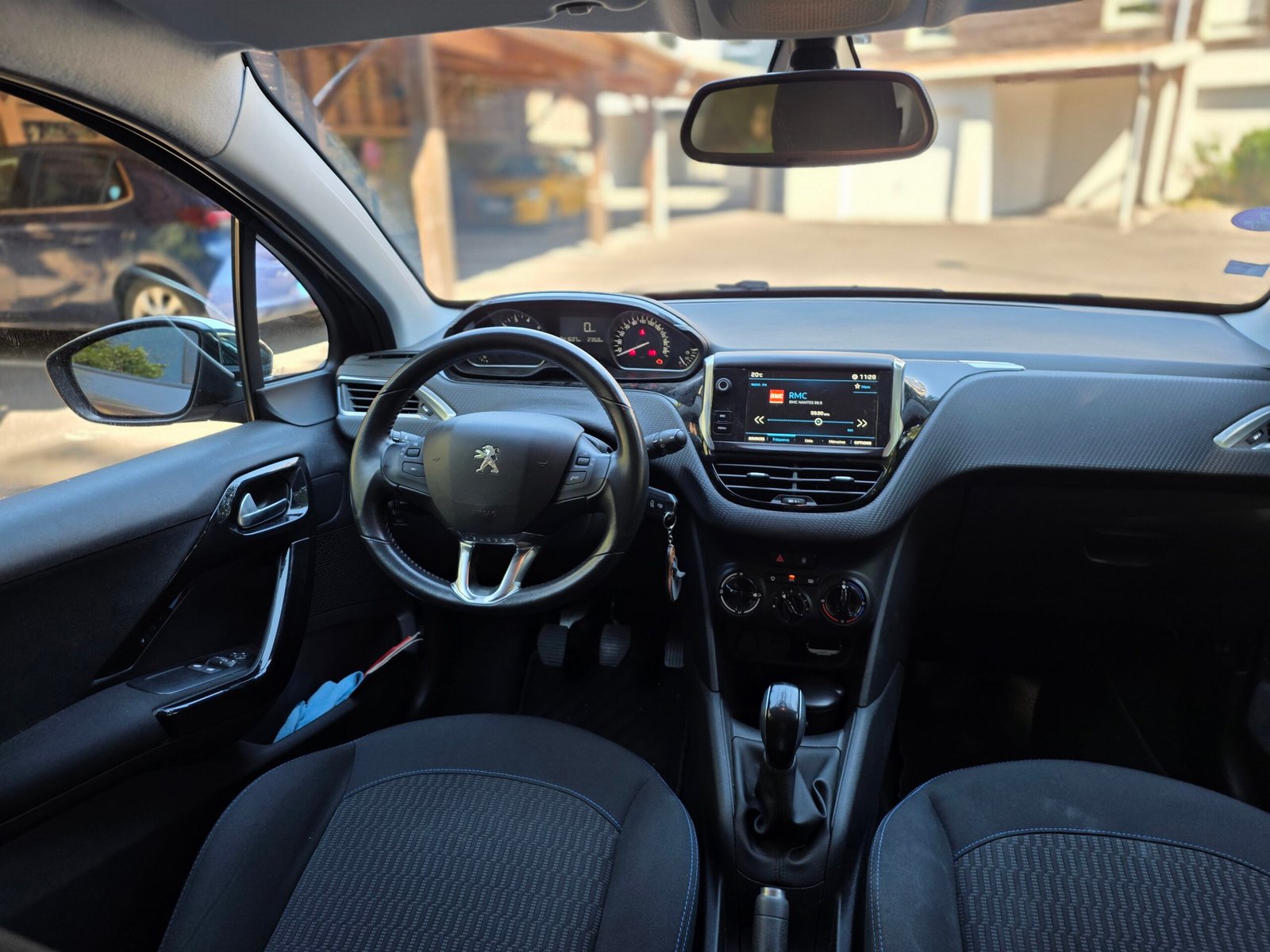 PEUGEOT 208 Style – 1.2 PureTech 82ch BVM5