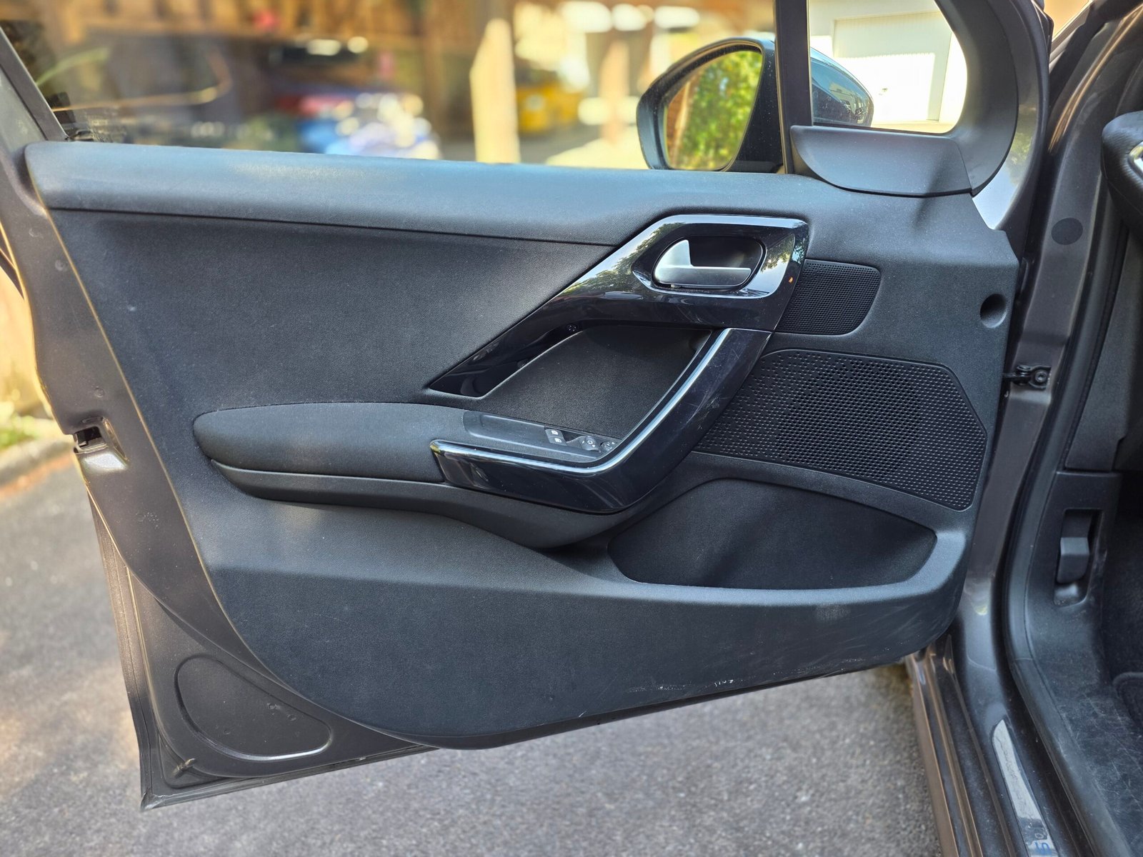 PEUGEOT 208 Style – 1.2 PureTech 82ch BVM5