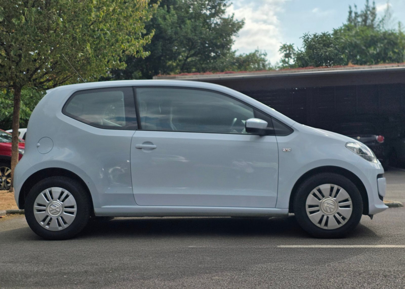 VOLKSWAGEN UP – 1.0 MPI 60ch Boîte Auto (ASG) Finition MOVE UP!