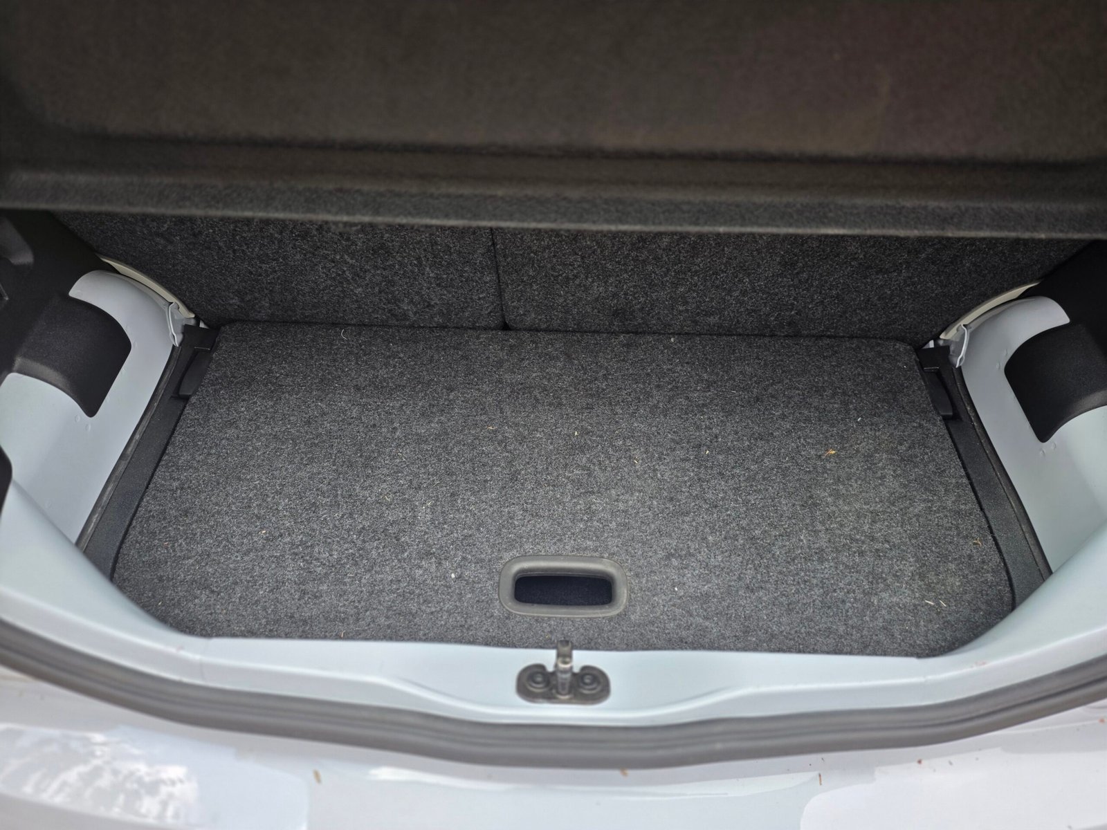 VOLKSWAGEN UP – 1.0 MPI 60ch Boîte Auto (ASG) Finition MOVE UP!