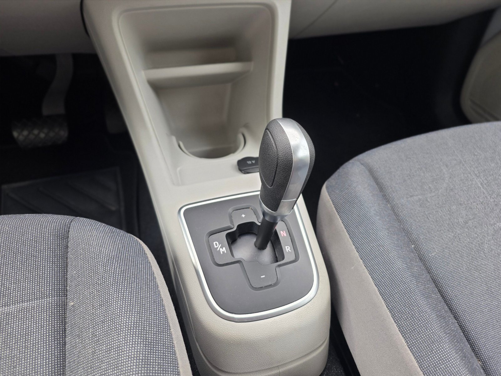 VOLKSWAGEN UP – 1.0 MPI 60ch Boîte Auto (ASG) Finition MOVE UP!