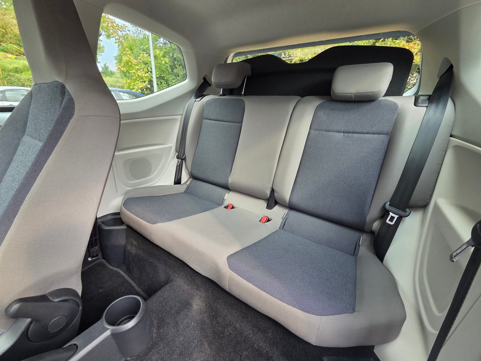 VOLKSWAGEN UP – 1.0 MPI 60ch Boîte Auto (ASG) Finition MOVE UP!