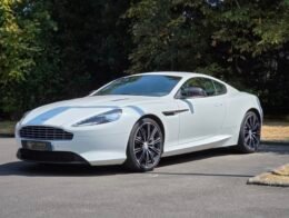 ASTON MARTIN DB9 CARBON WHITE – 6.0 V12 517ch BVA Touchtronic 2
