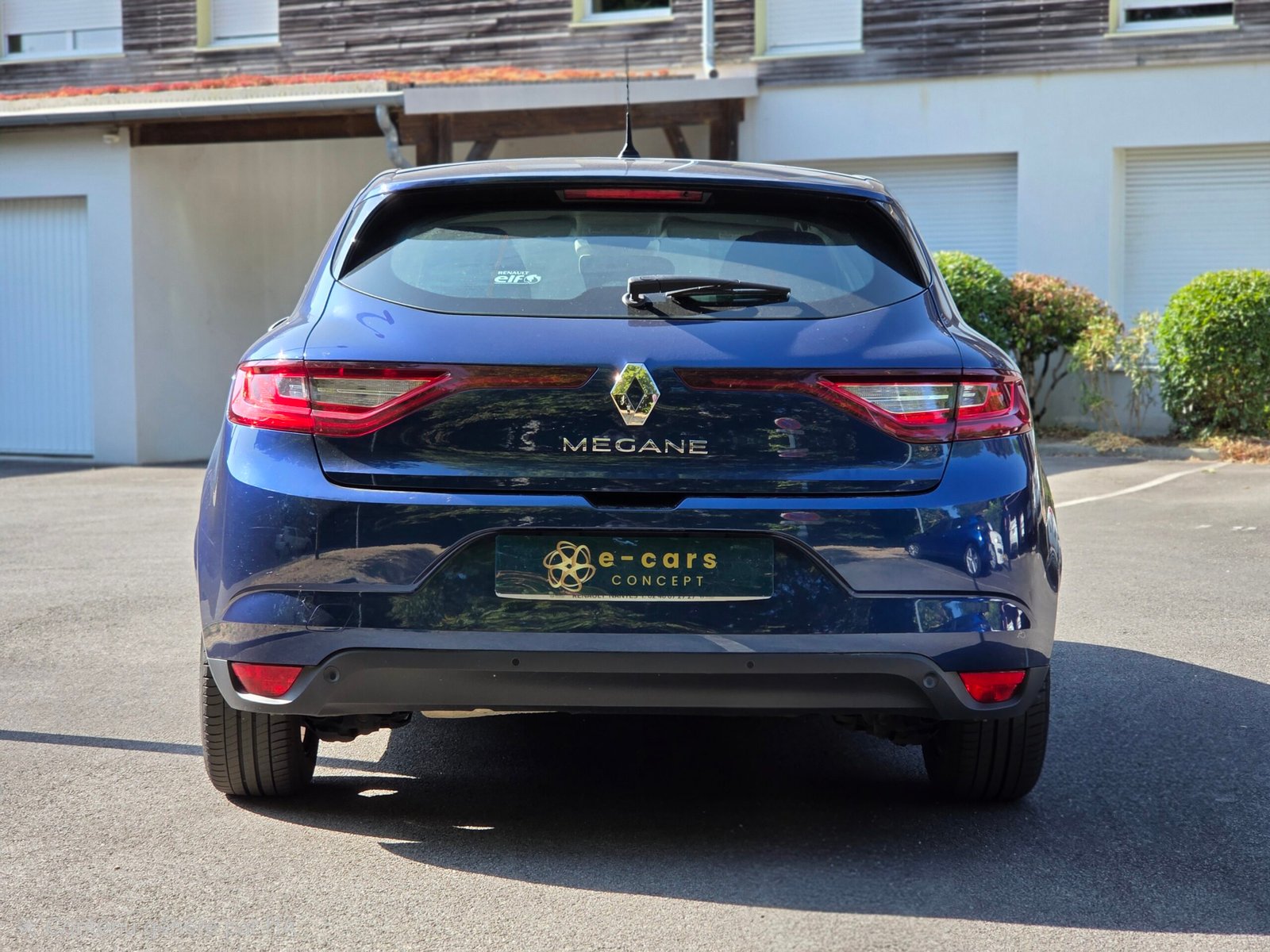 RENAULT MÉGANE IV Business – 1.5 Blue dCi 115ch BVM6
