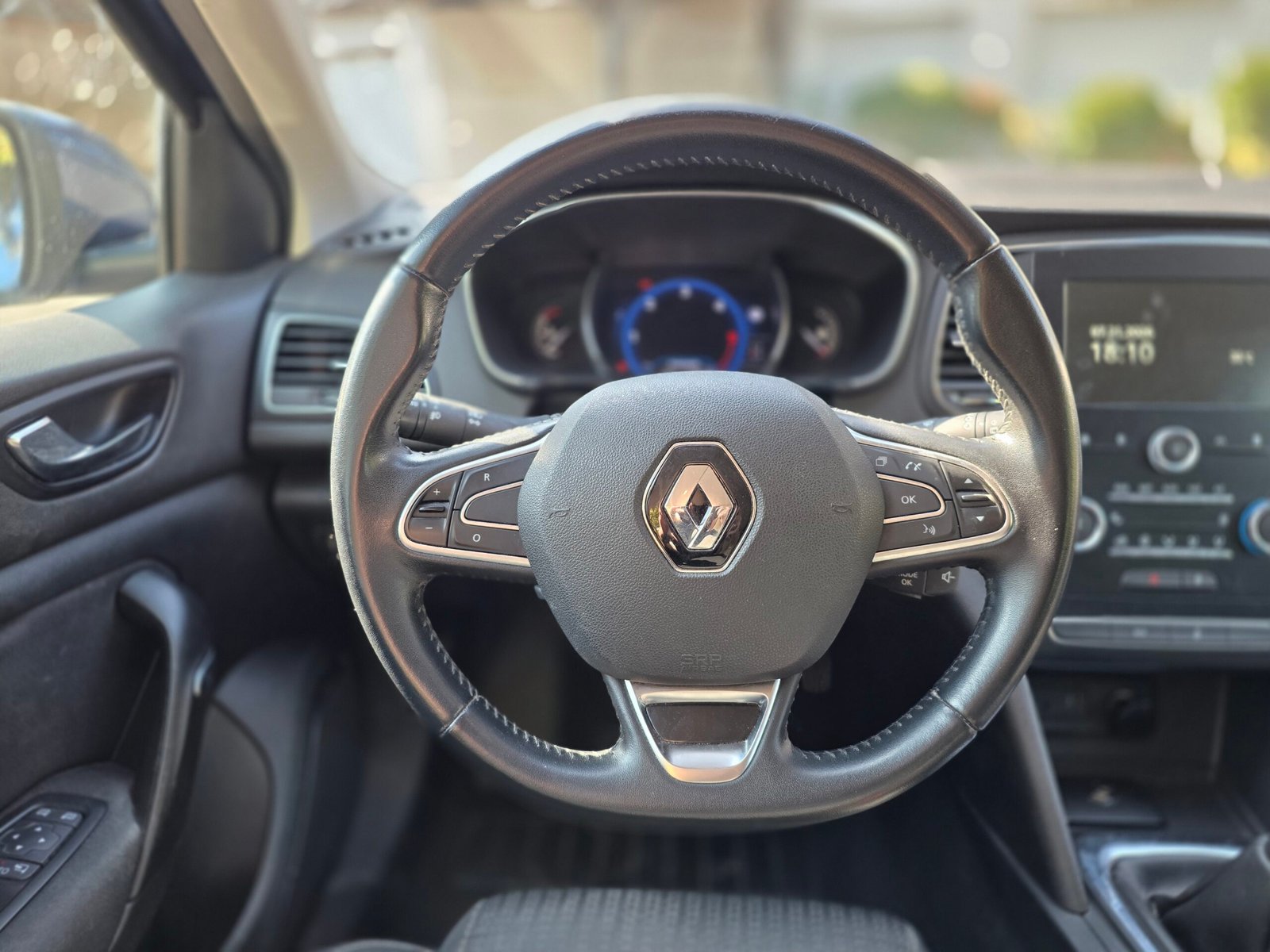 RENAULT MÉGANE IV Business – 1.5 Blue dCi 115ch BVM6
