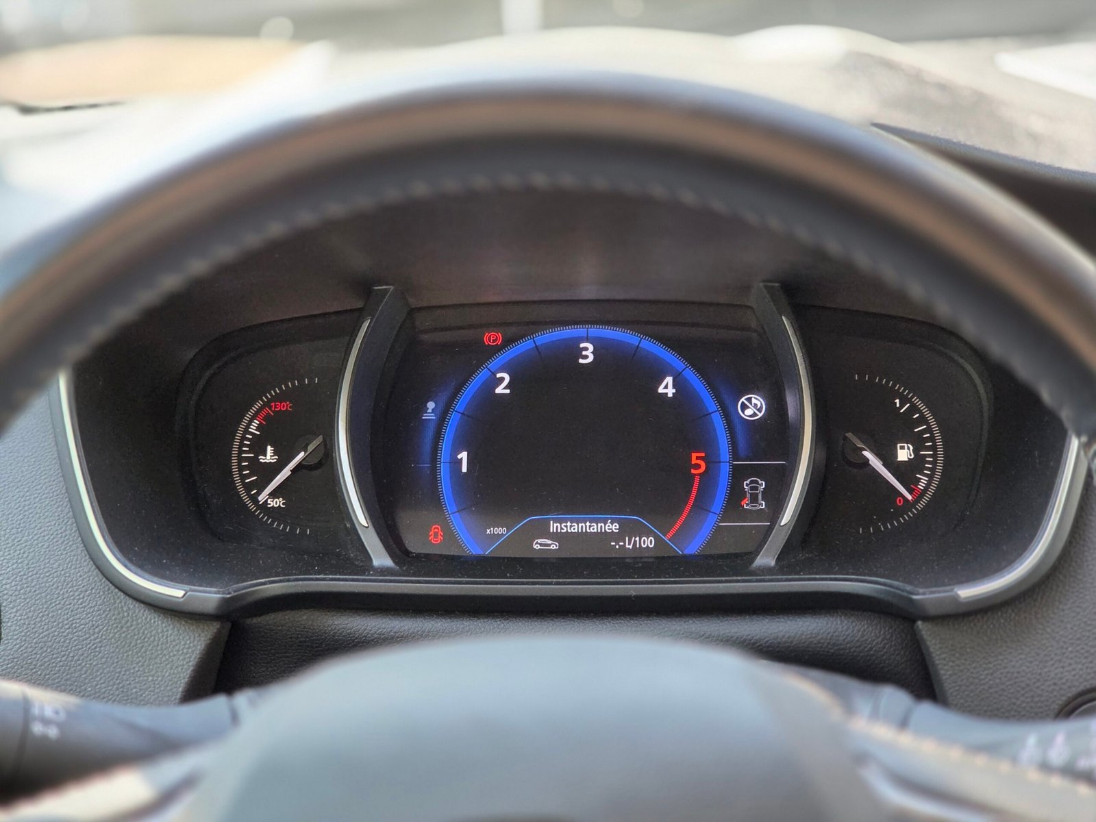 RENAULT MÉGANE IV Business – 1.5 Blue dCi 115ch BVM6